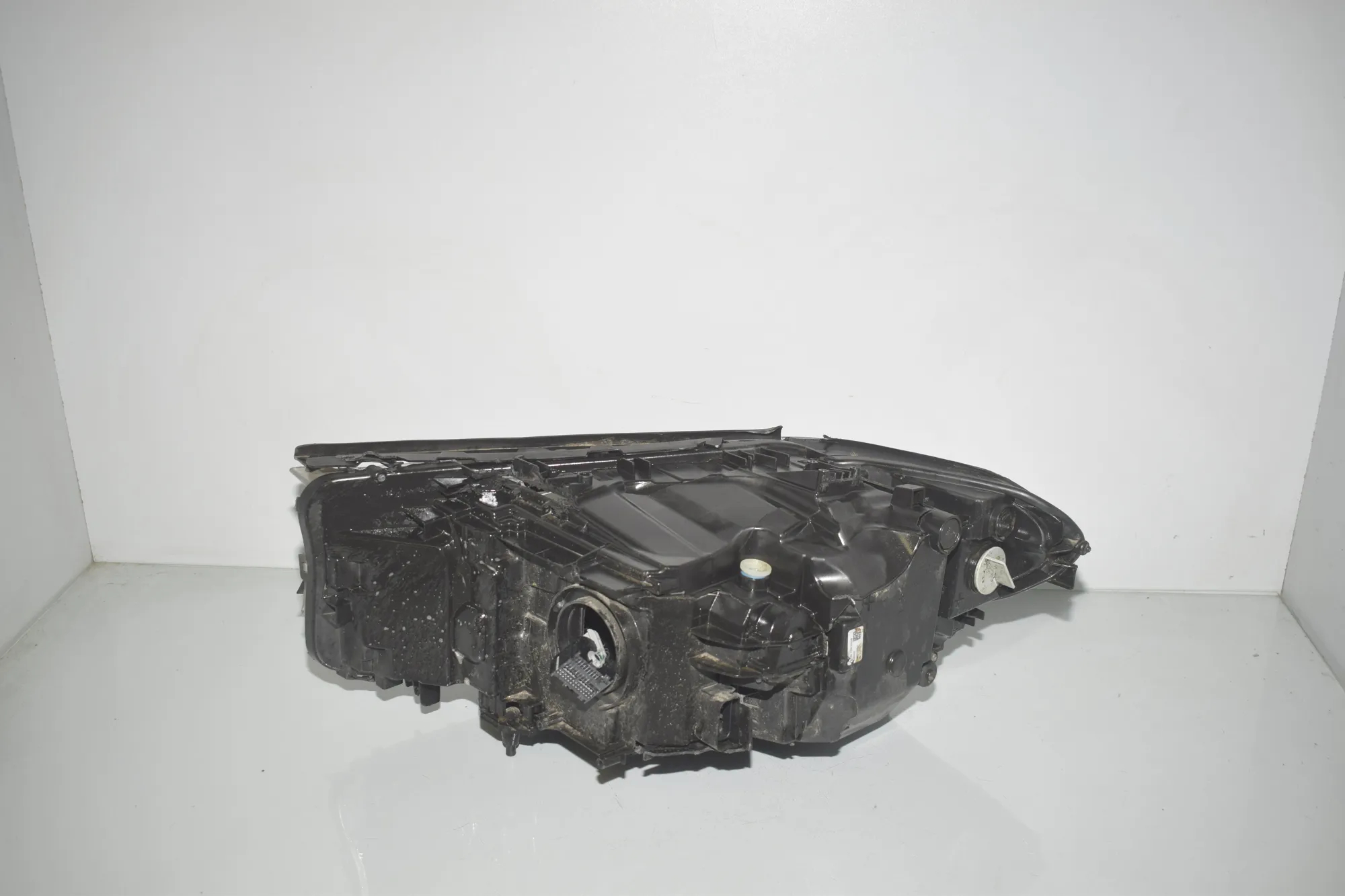 Front Right Headlight – OEM 7214952 · BMW 5 Touring (G31) (2017 - -) 520 d 2019 – 5
