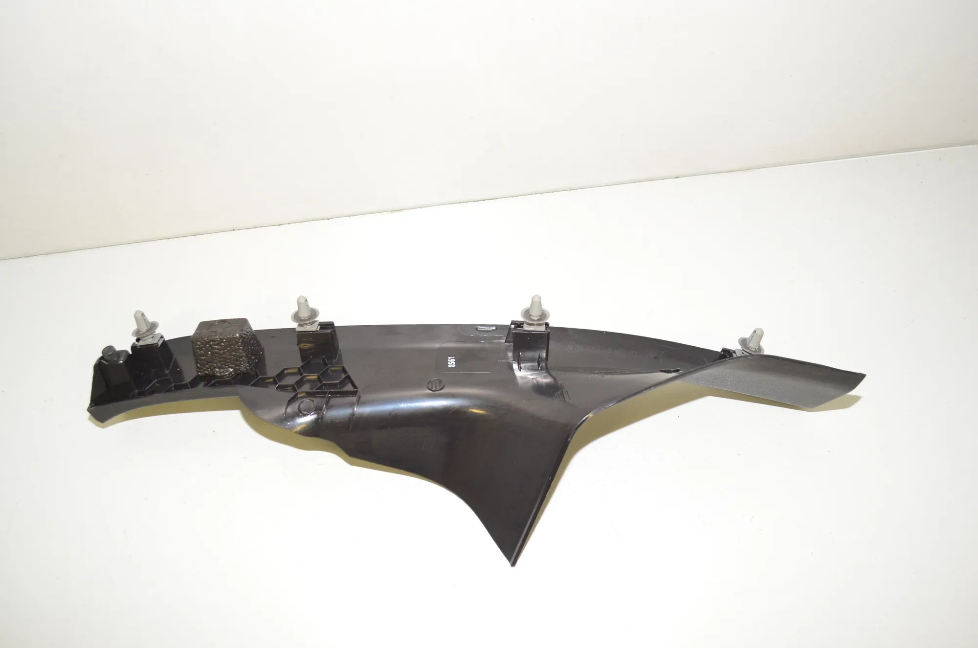 Rear Right Interior Step Trim – OEM 7375728 · BMW 5 Touring (G31) (2017 - -) 520 d 2019 – 4