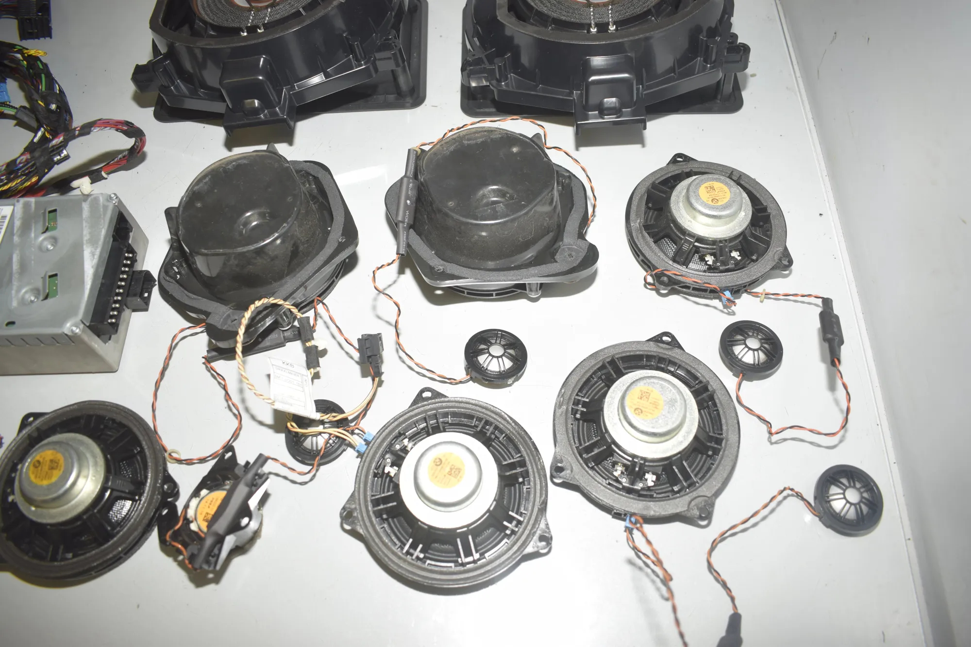 Sound Audio System Set – OEM 9393182 · BMW X4 (F26) xDrive 30 d 2017 – 9