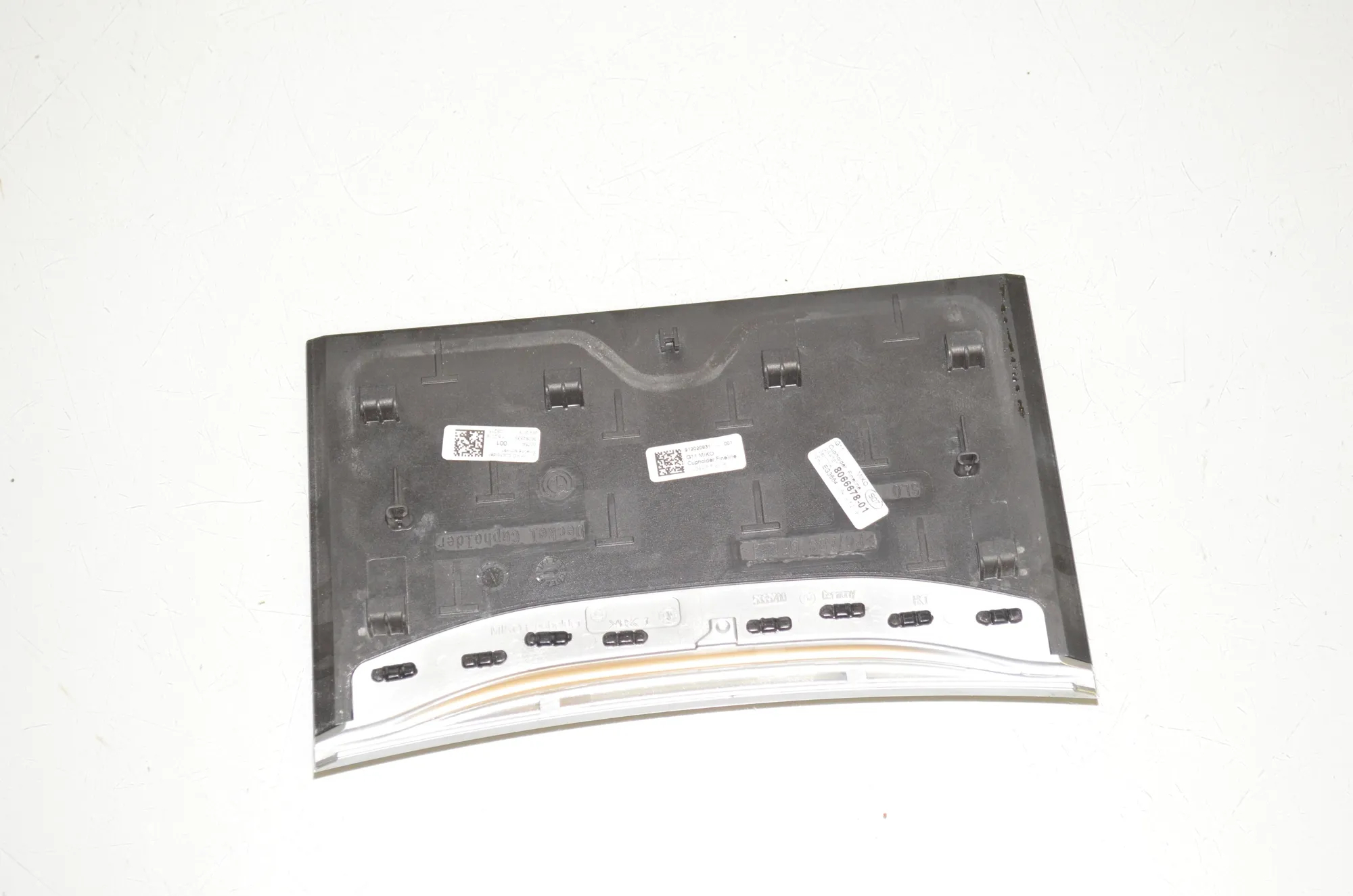 Center Console Trim – OEM 8066678 · BMW 7 (G11, G12) BMW 7 (G11, G12) 730 d 2018 – 3