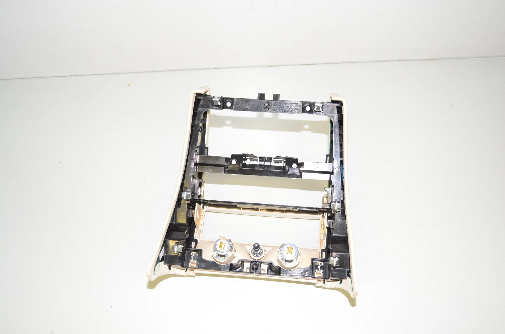 Center Console Trim – OEM 9302186 · BMW 7 (G11, G12) BMW 7 (G11, G12) 730 d 2016 – 4