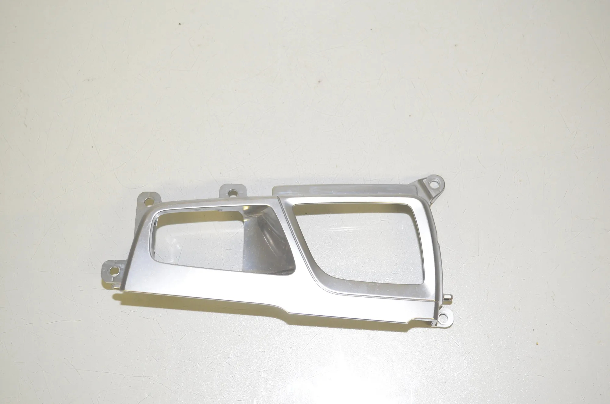 Gear Shifting Level Plastic Trim – OEM 9321366 · BMW 7 (G11, G12) BMW 7 (G11, G12) 730 d 2017