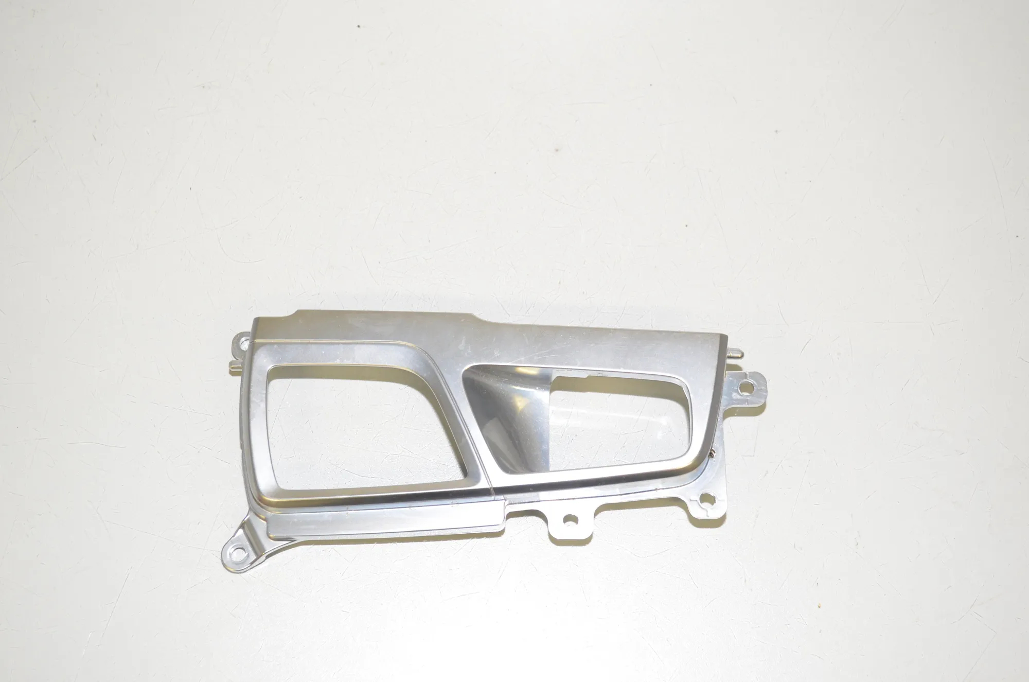 Gear Shifting Level Plastic Trim – OEM 9321366 · BMW 7 (G11, G12) BMW 7 (G11, G12) 730 d 2017 – 2