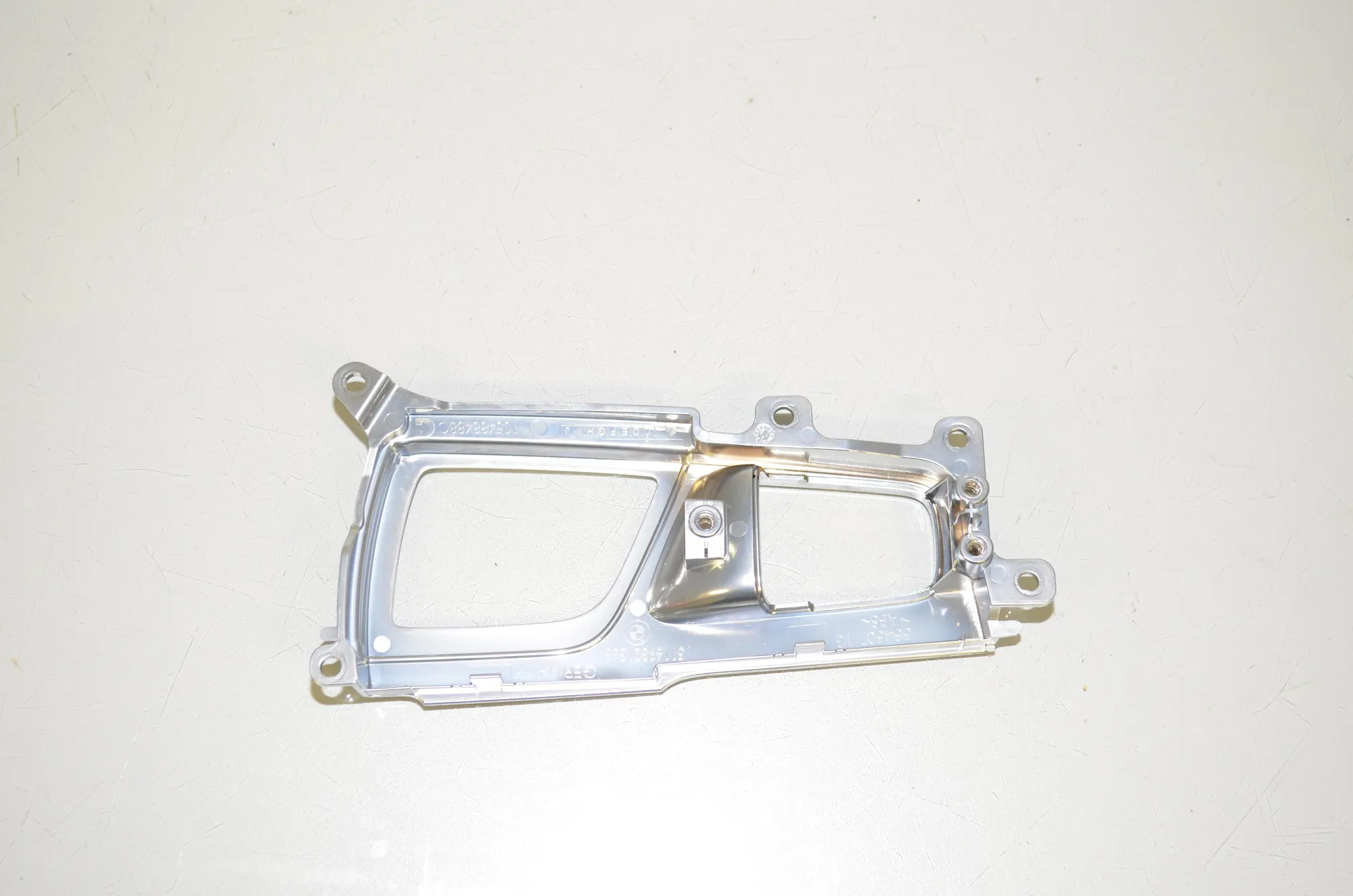 Gear Shifting Level Plastic Trim – OEM 9321366 · BMW 7 (G11, G12) BMW 7 (G11, G12) 730 d 2017 – 3