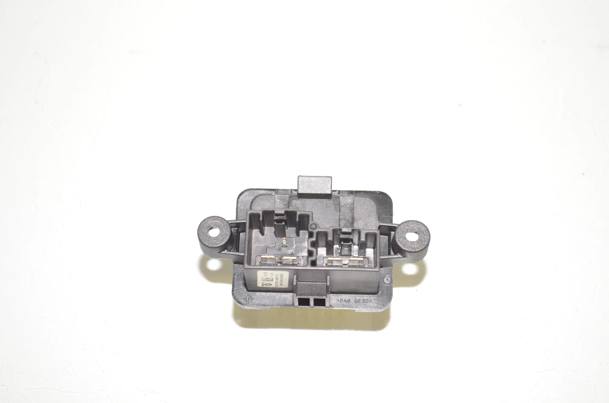 Interior Heater Resistor – OEM 9354174 · BMW 7 (G11, G12) BMW 7 (G11, G12) 730 d 2017 – 3