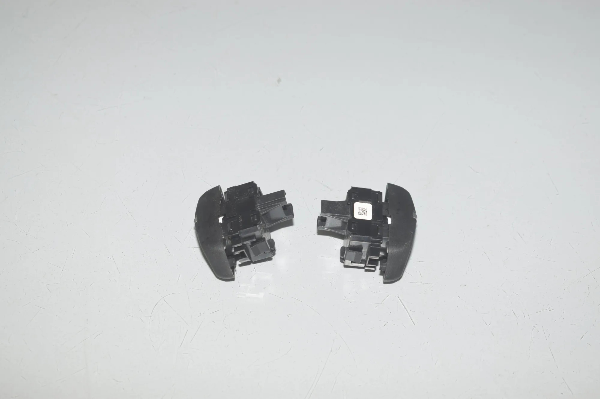 Door unlock/lock buttons – OEM 6801353 · BMW X4 (F26) xDrive 30 d 2017 – 3