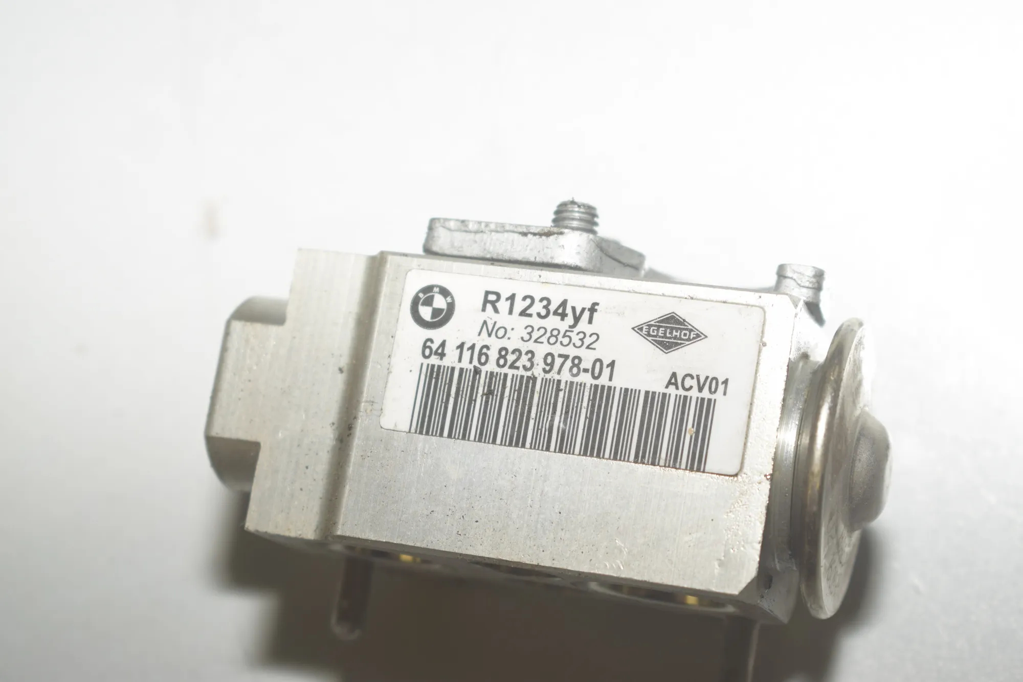 A/C Conditioner Expansion Valve – OEM 6823978 · BMW X4 (F26) xDrive 30 d 2017 – 4