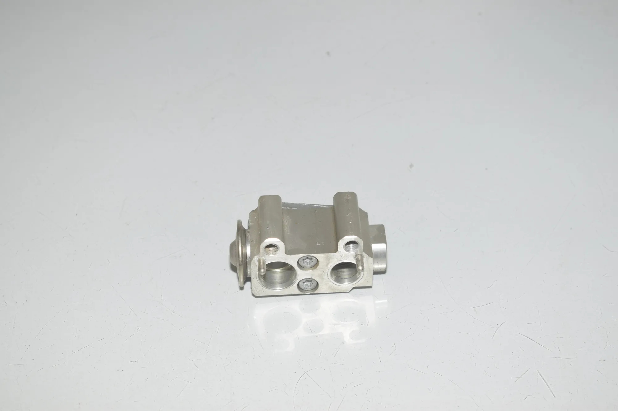 A/C Conditioner Expansion Valve – OEM 6823978 · BMW X4 (F26) xDrive 30 d 2017 – 3
