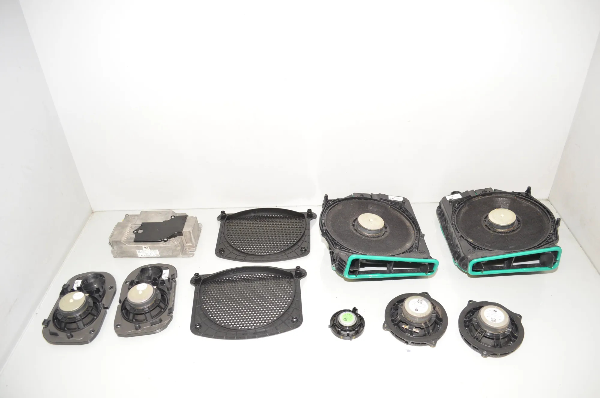 Sound Audio System Set – OEM 9395858 · BMW 5 Touring (G31) (2017 - -) 520 d 2019 – 4