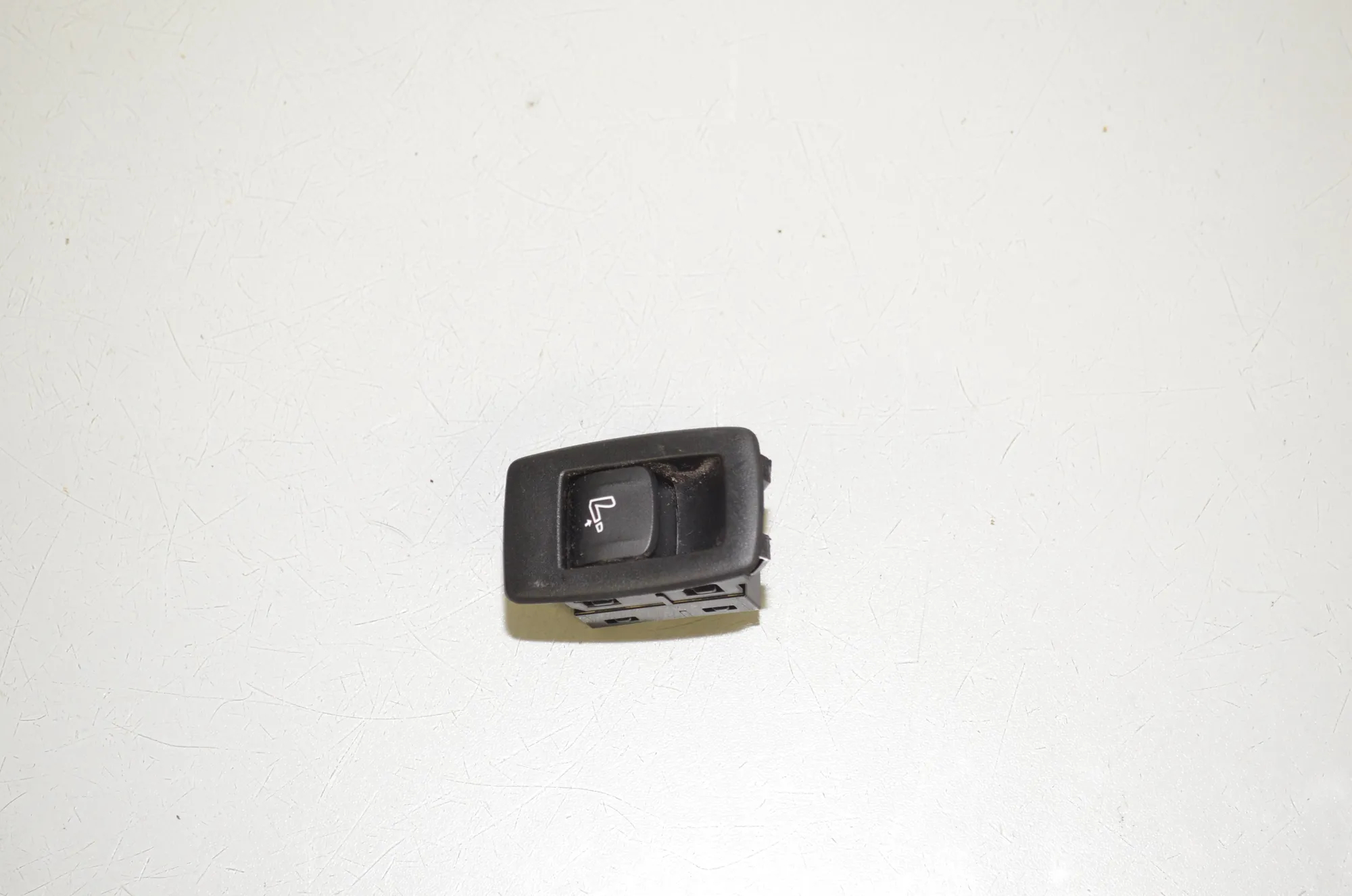 Switches – OEM 9393350 · BMW 5 Touring (G31) (2017 - -) 520 d 2019 – 2
