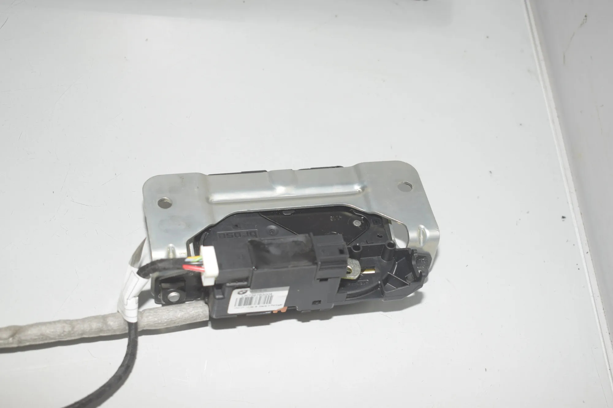 Electric Tailgate Opening Kit – OEM 9275121 · BMW X4 (F26) xDrive 30 d 2017 – 10
