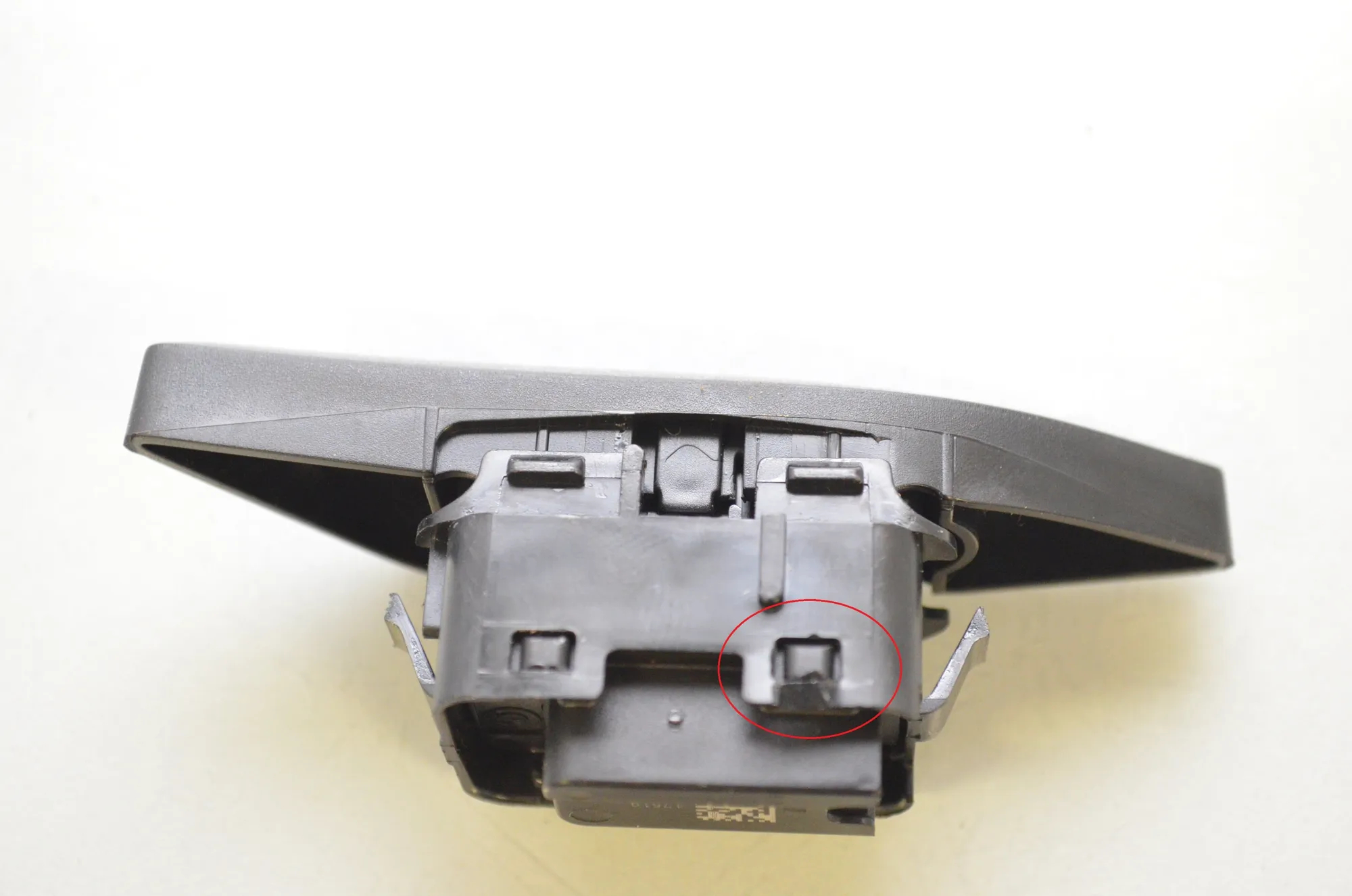 Central Locking Switch – OEM 9860546 · BMW 5 Touring (G31) (2017 - -) 520 d 2019 – 5