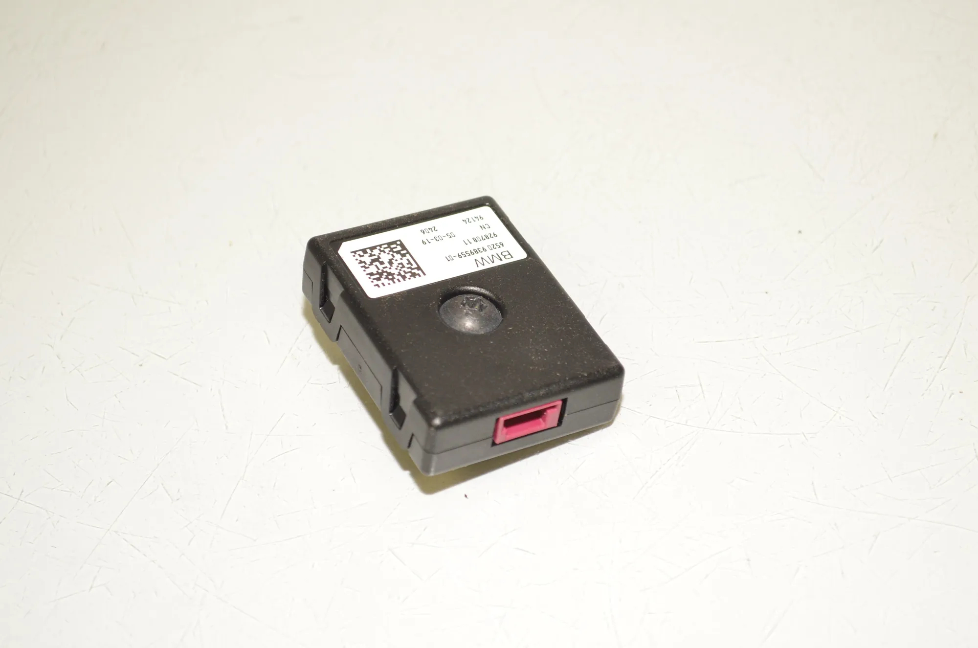 Antenna Amplifier – OEM 9389559 · BMW 5 Touring (G31) (2017 - -) 520 d 2019 – 2