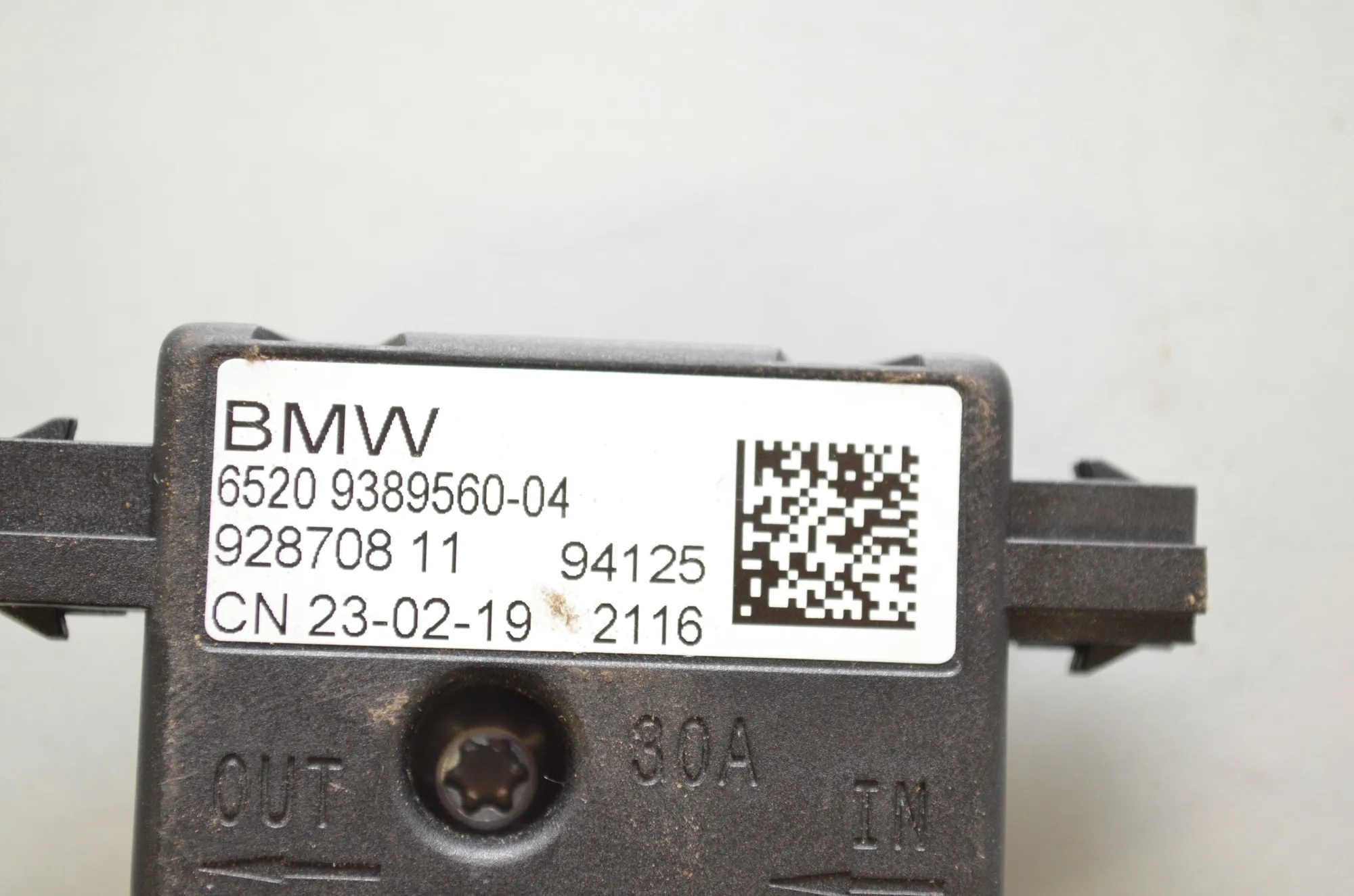 Antenna Amplifier – OEM 9389560 · BMW 5 Touring (G31) (2017 - -) 520 d 2019 – 5