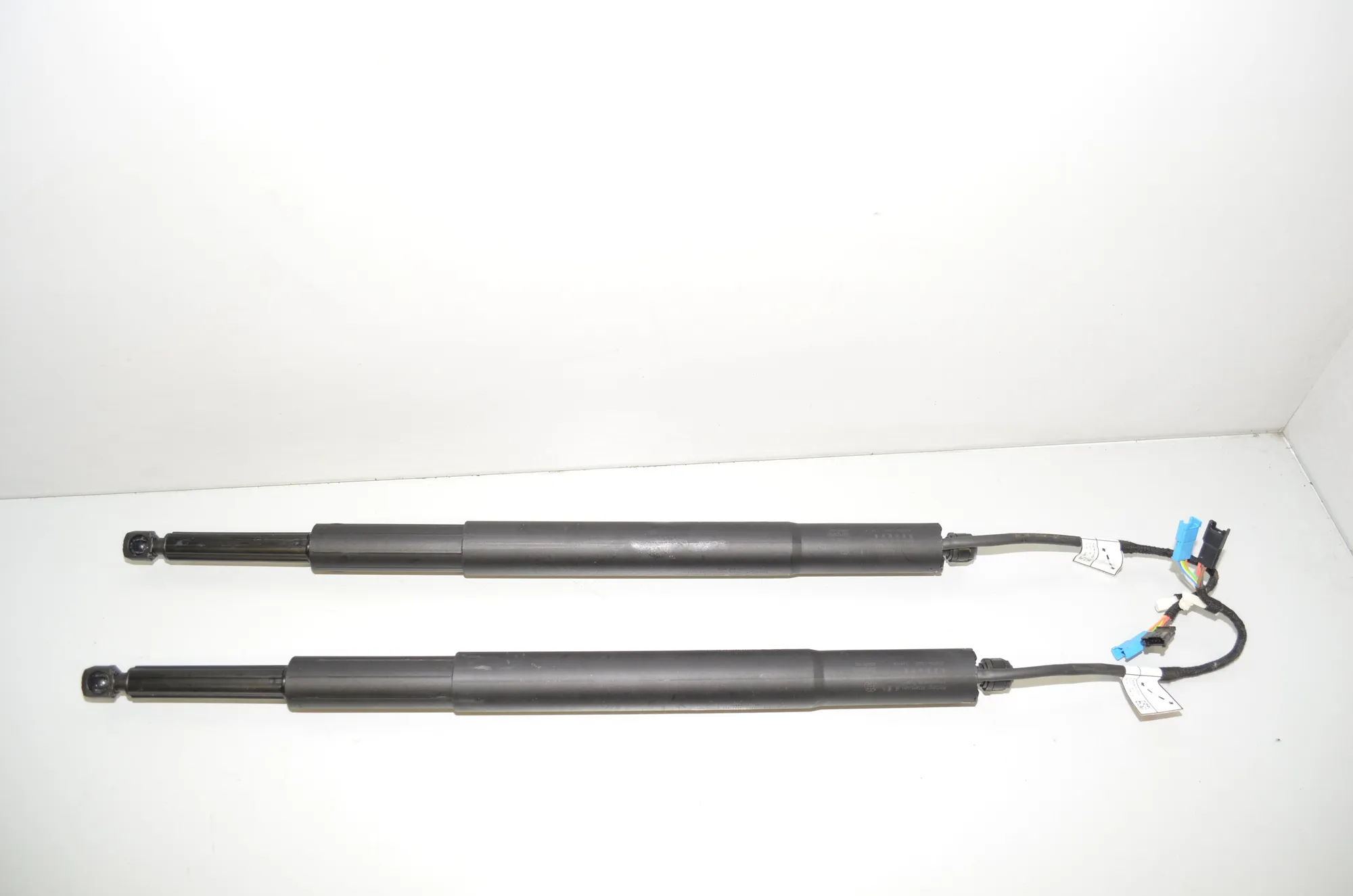 Electric Tailgate Opening Kit – OEM 9275119 · BMW 5 Touring (G31) (2017 - -) 520 d 2019 – 13