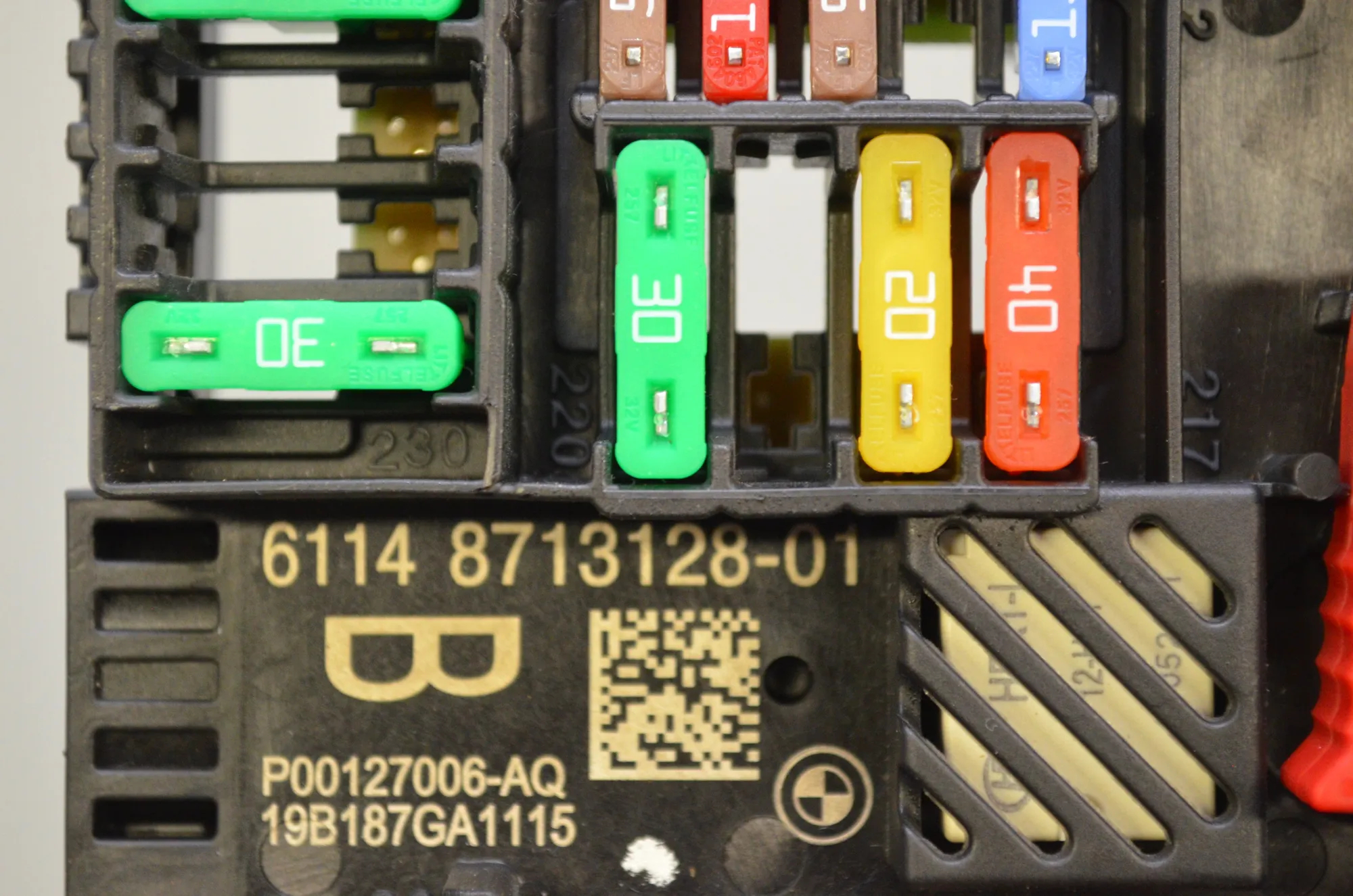 Fuse Box – OEM 8713128 · BMW 5 Touring (G31) (2017 - -) 520 d 2019 – 5
