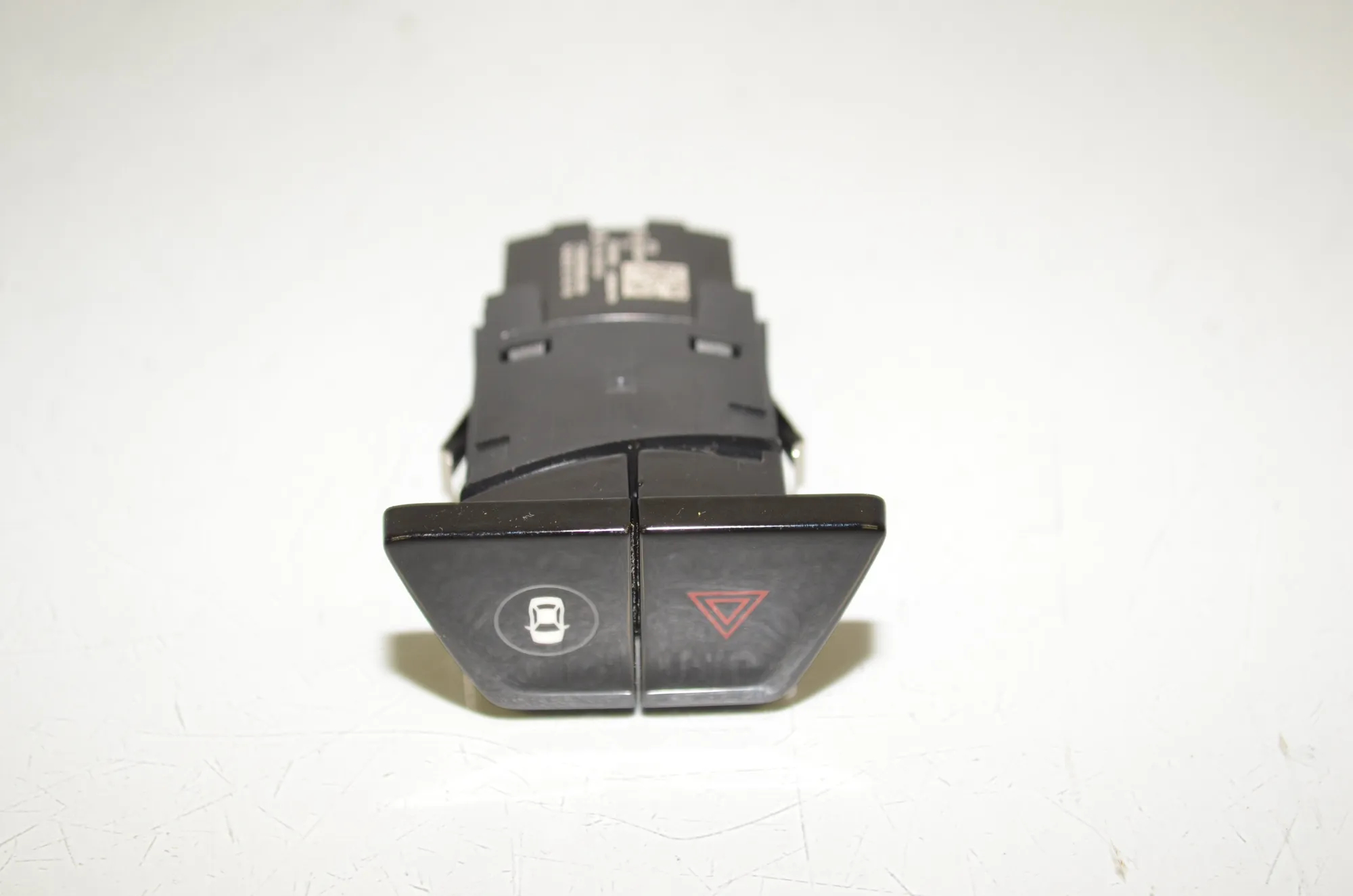 Hazard Button – OEM 6993047 · BMW 5 Touring (G31) (2017 - -) 520 d 2019