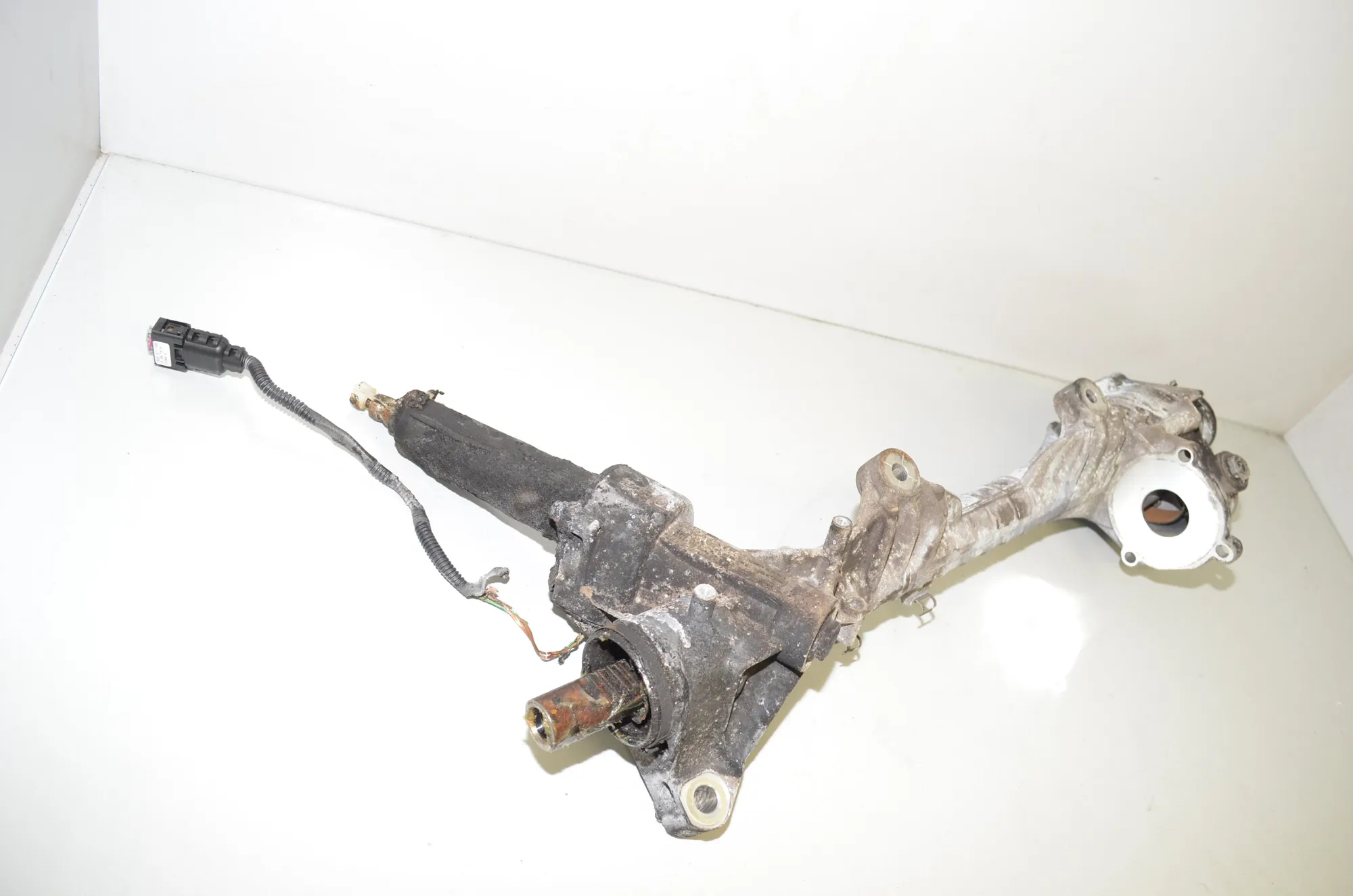 Steering Rack – OEM 32106883546 · BMW 5 Gran Turismo (F07) 530 d 2014 – 3