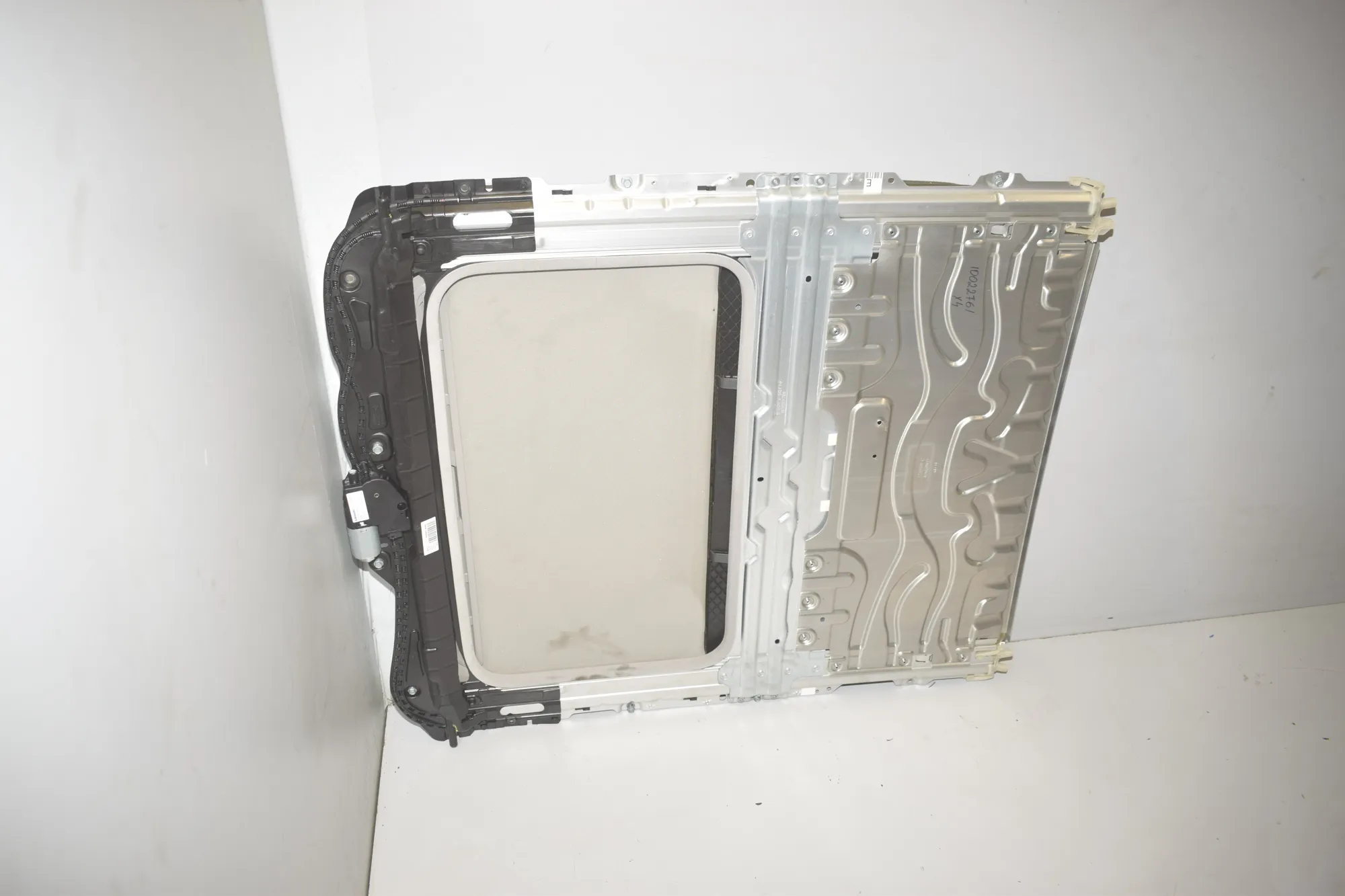 Sunroof – OEM 7365264 · BMW X4 (F26) xDrive 30 d 2017 – 6