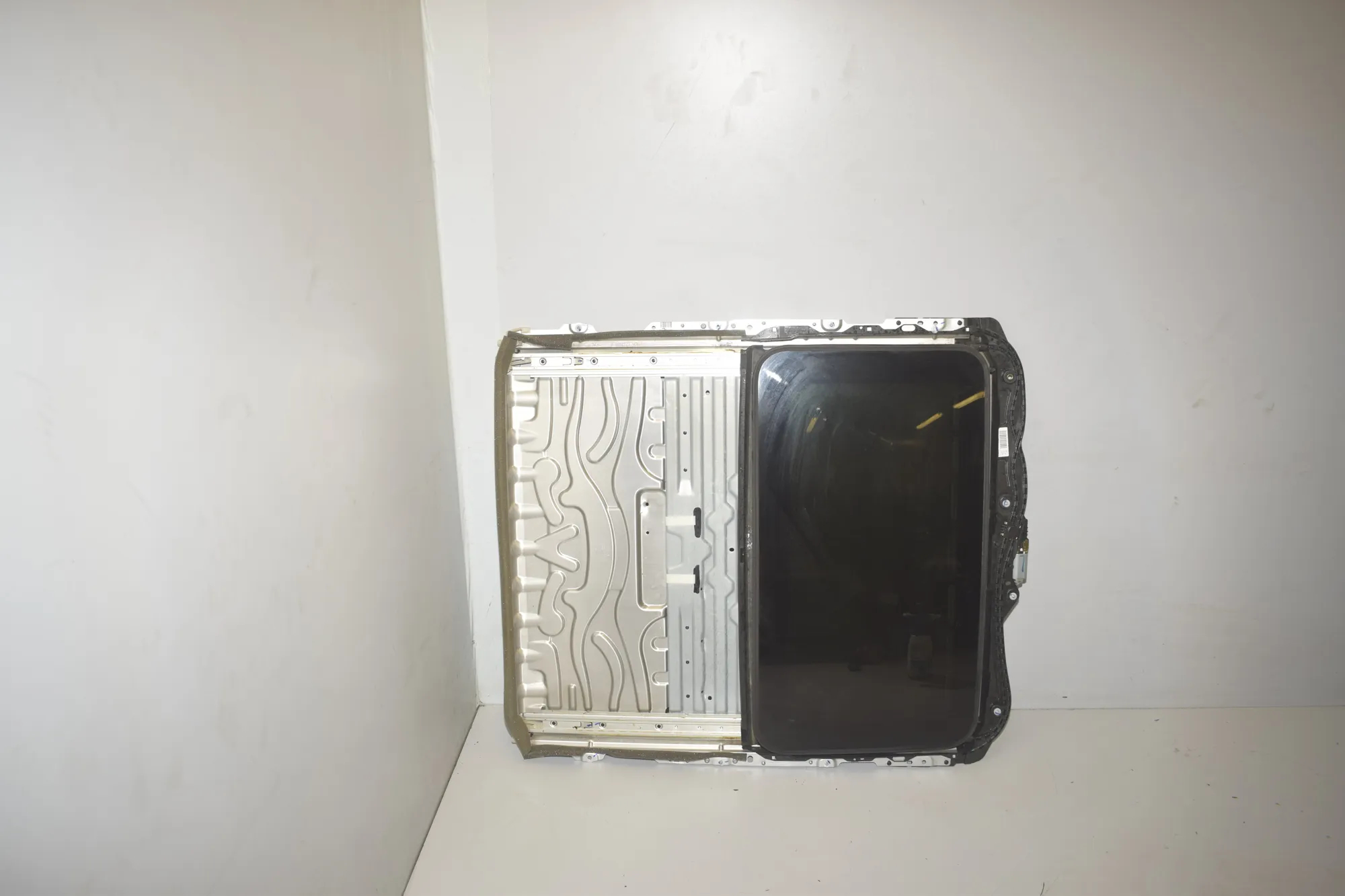 Sunroof – OEM 7365264 · BMW X4 (F26) xDrive 30 d 2017 – 4