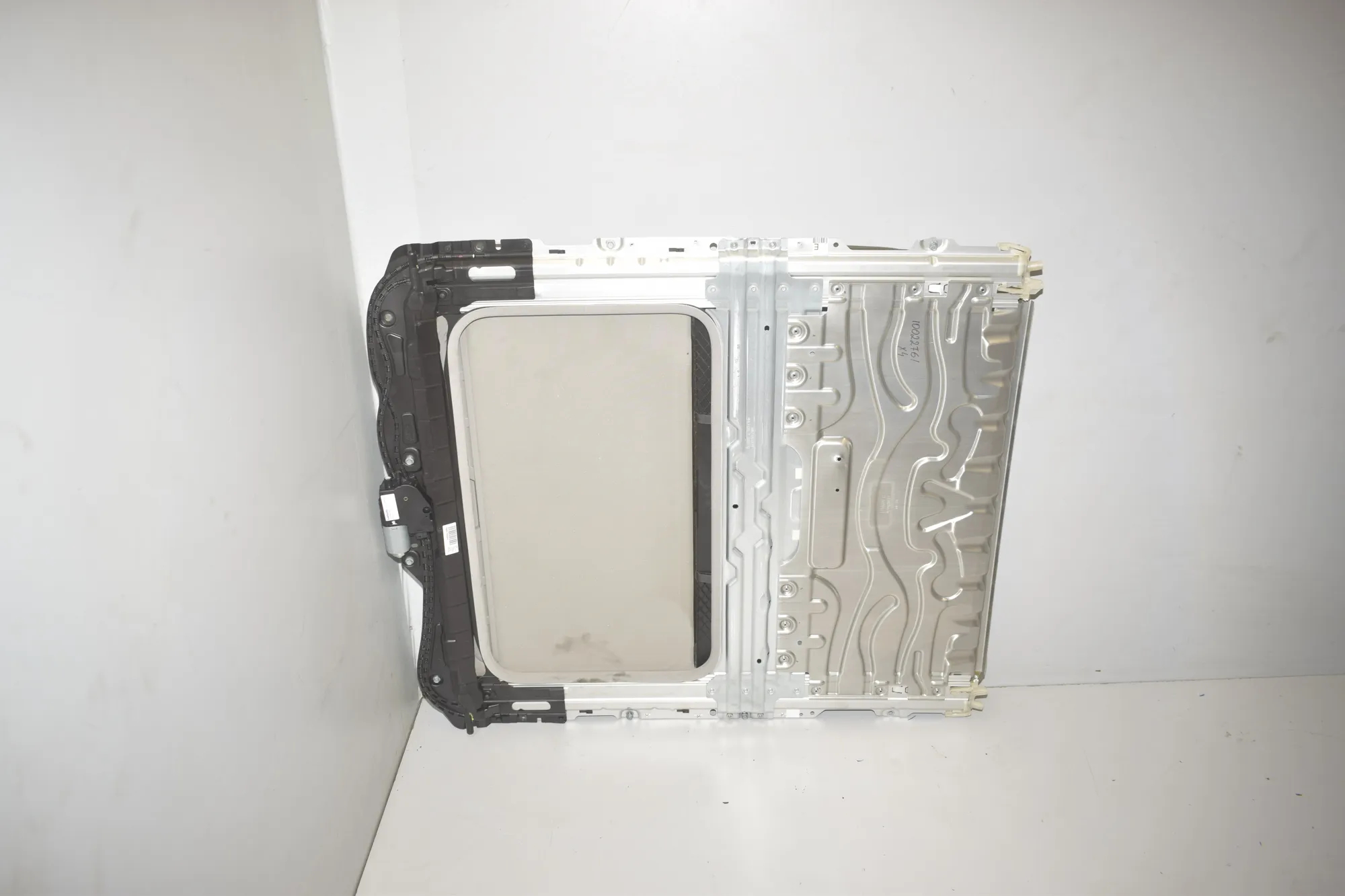 Sunroof – OEM 7365264 · BMW X4 (F26) xDrive 30 d 2017 – 5