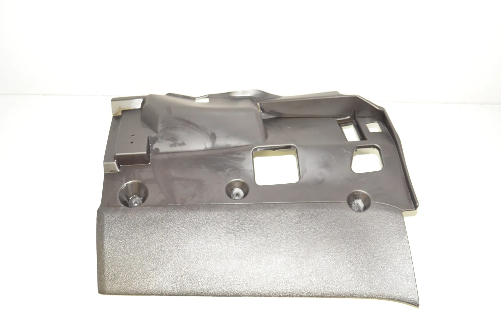Dashboard Lower Trim – OEM 9184132 · BMW X4 (F26) xDrive 30 d 2017 – 2