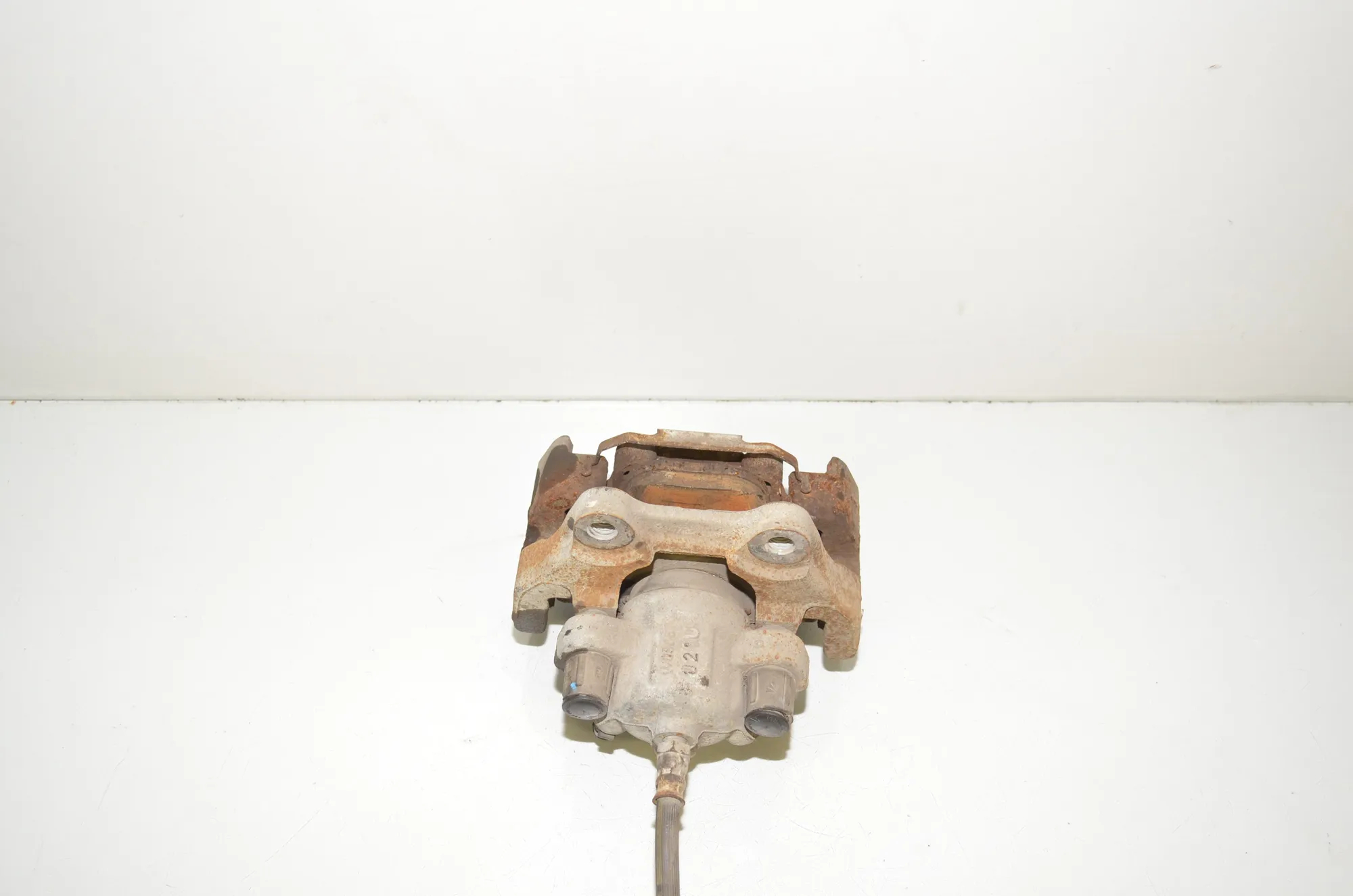 Rear Right Brake Caliper – OEM 6850974 · BMW 4 Coupe (F32, F82) 428 i xDrive 2016 – 5