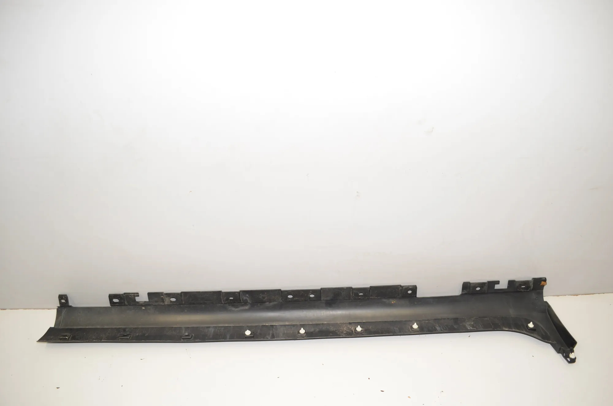 Left Side Plastic Sideskirt Cover – OEM 7210079 · BMW X4 (F26) xDrive 30 d 2017 – 3