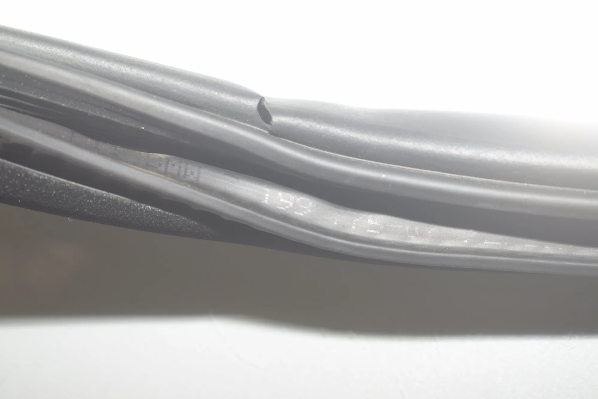 Rear Left Door Seal Rubber – OEM 7199775 · BMW 5 Touring (F11) 525 d 2010 – 5