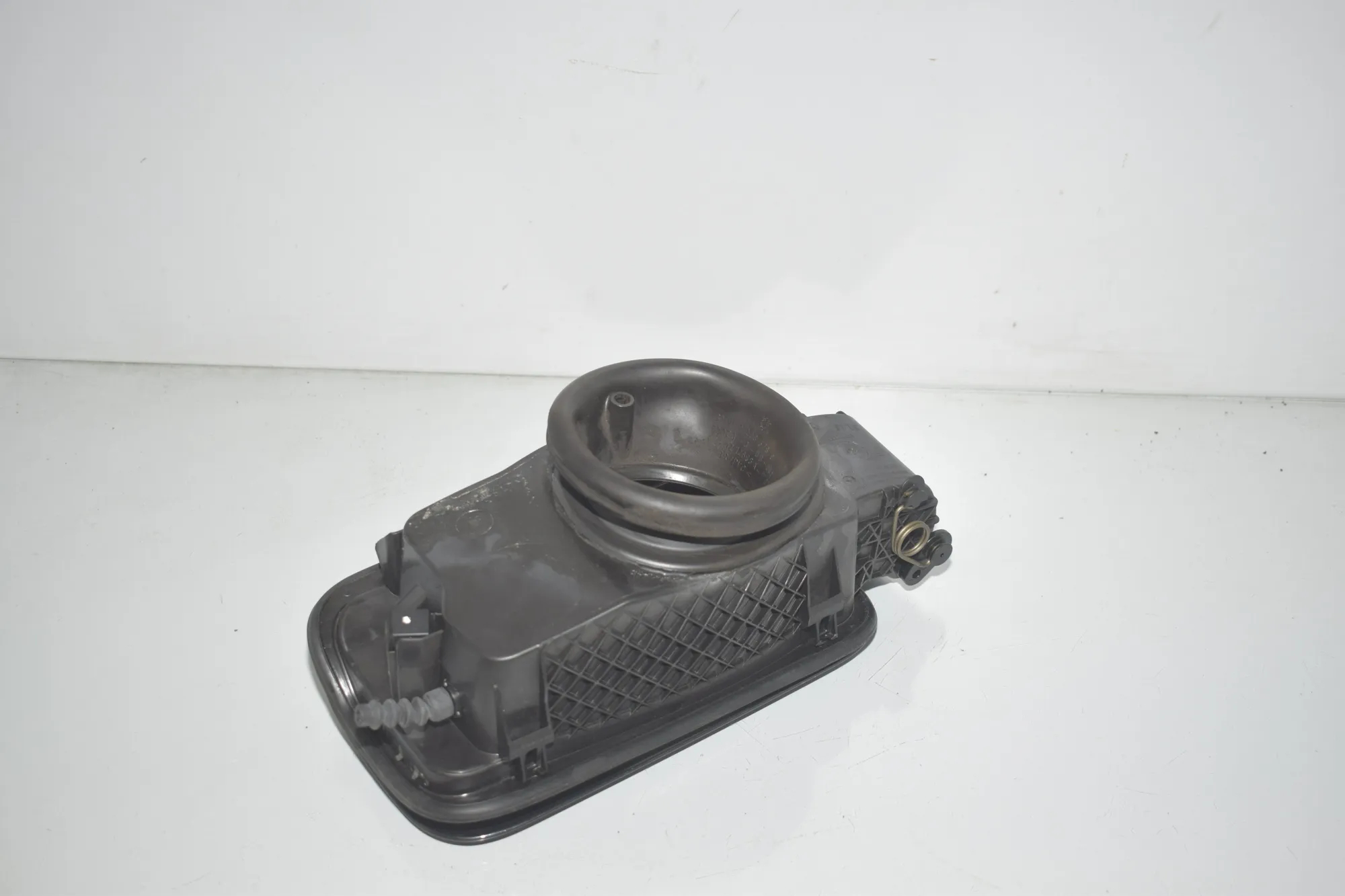 Fuel Tank Flap Cap – OEM 7217767 · BMW 5 Touring (F11) 525 d 2010 – 5