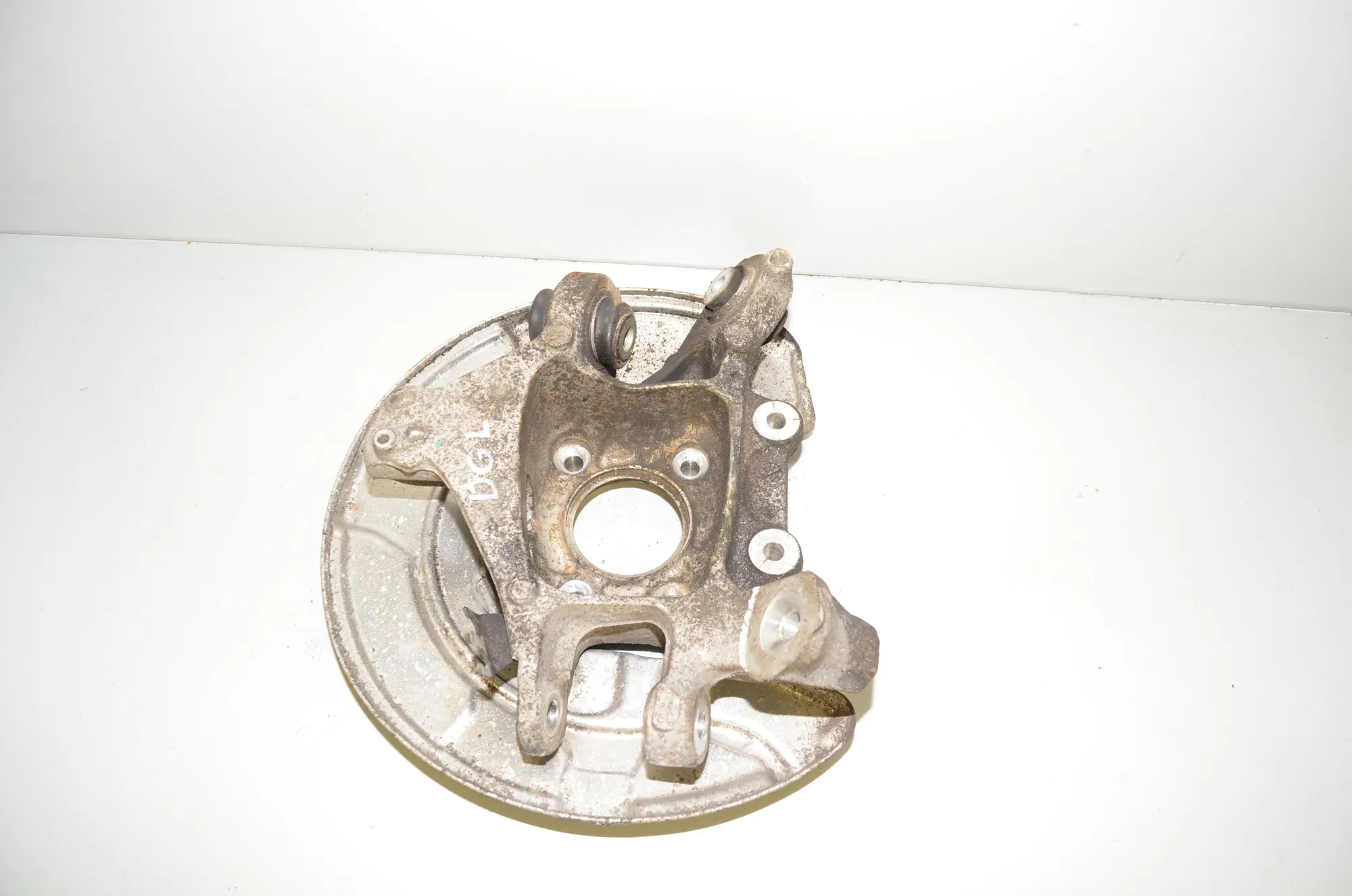 Rear Right Wheel Hub – OEM 6861138 · BMW 5 Touring (G31) (2017 - -) 520 d 2019 – 4