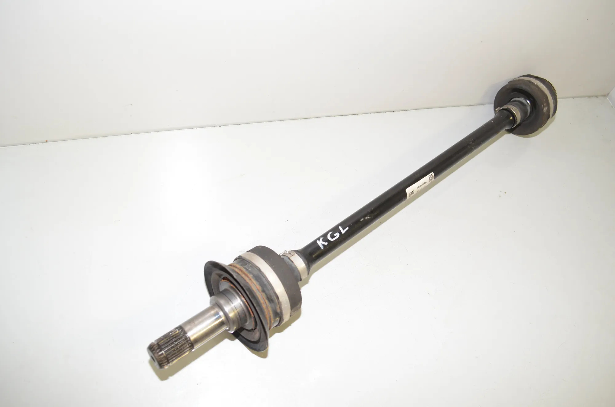 Rear Left Driveshaft – OEM 8664045 · BMW 5 Touring (G31) (2017 - -) 520 d 2019 – 2