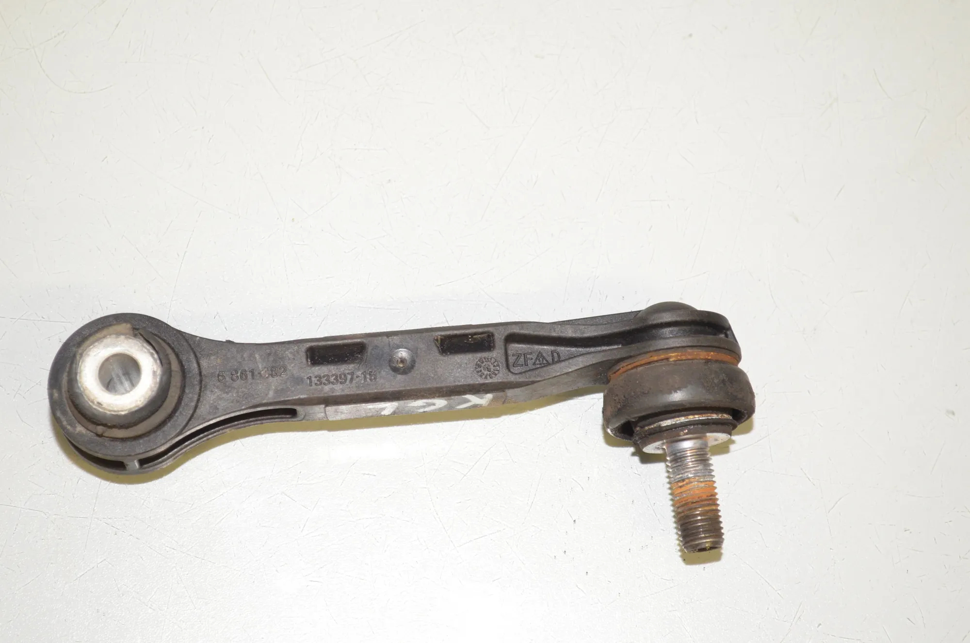 Rear Left Stabilizer Link – OEM 6861482 · BMW 5 Touring (G31) (2017 - -) 520 d 2019 – 2