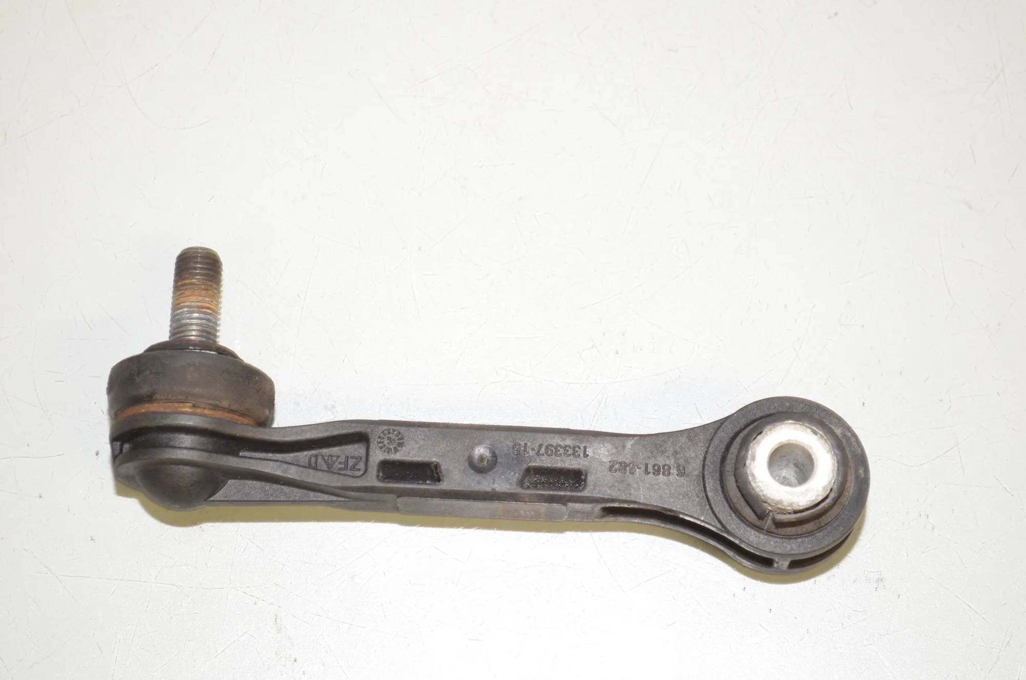 Rear Left Stabilizer Link – OEM 6861482 · BMW 5 Touring (G31) (2017 - -) 520 d 2019 – 4
