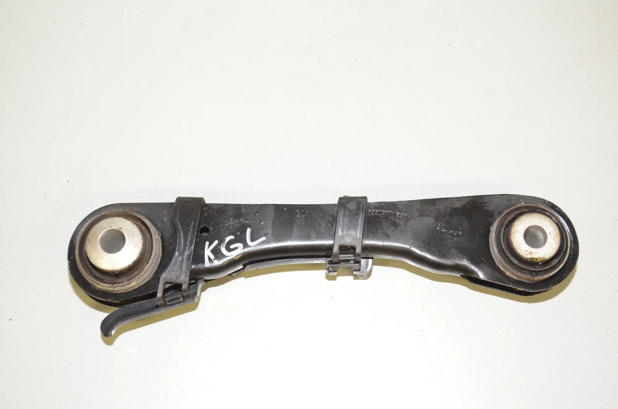 Rear Left Control Arm – OEM 6867537 · BMW 5 Touring (G31) (2017 - -) 520 d 2019 – 2