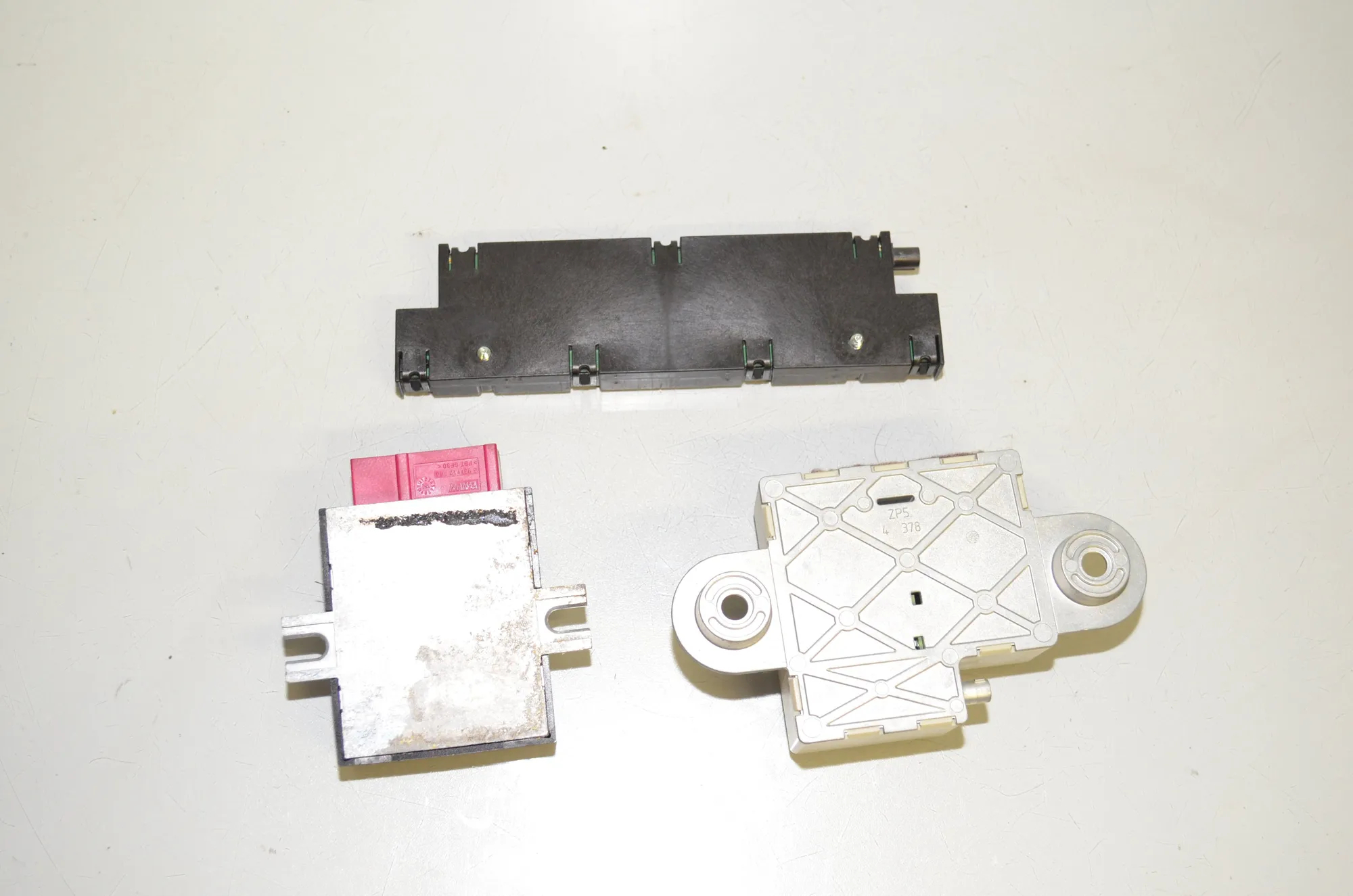 Antenna – OEM 9247130 · BMW 5 Touring (F11) 525 d 2010 – 2