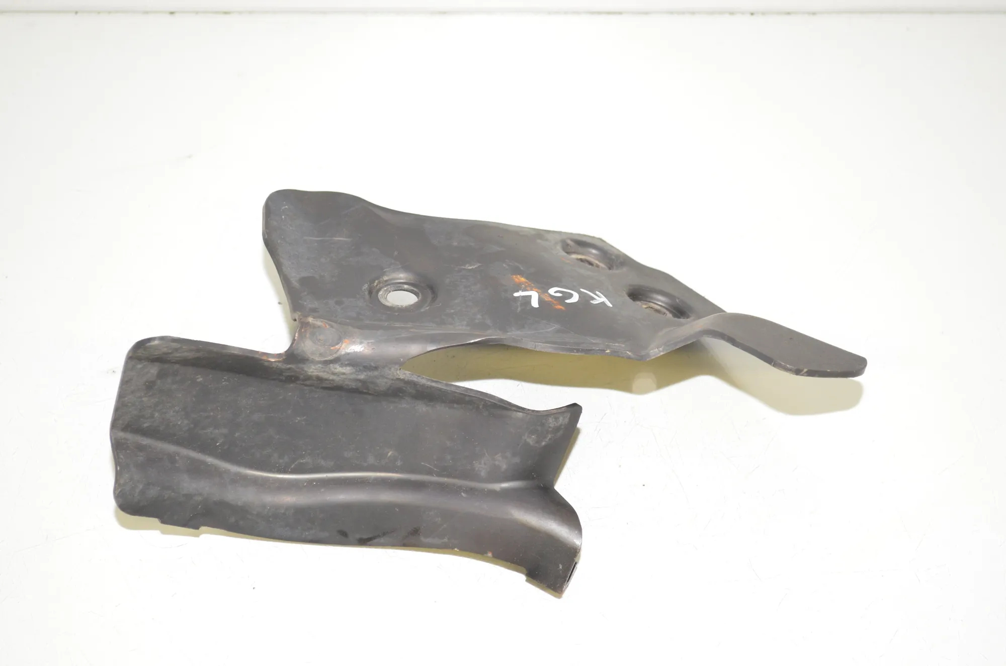 Control Arm Cover – OEM 6782521 · BMW X6 (F16, F86) M 50 d 2016 – 4