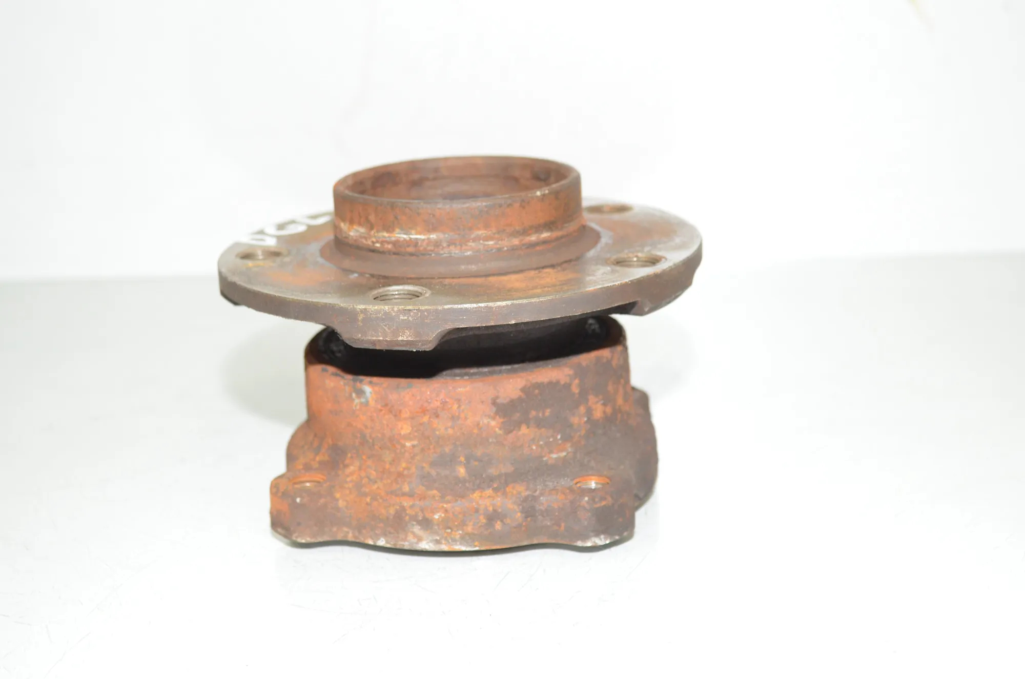 Rear Right Wheel Bearing – OEM 6867811 · BMW X6 (F16, F86) M 50 d 2016 – 2
