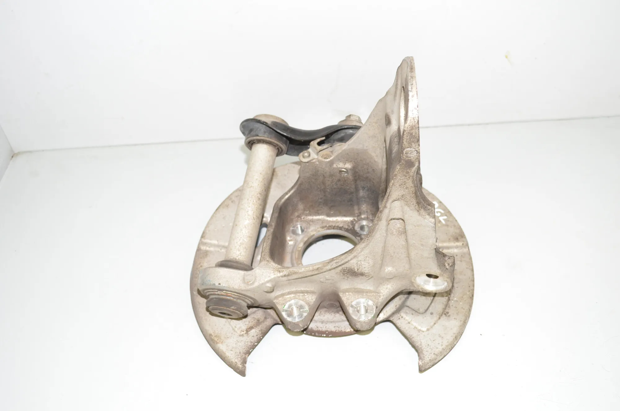 Rear Right Wheel Hub – OEM 6879102 · BMW X6 (F16, F86) M 50 d 2016 – 4