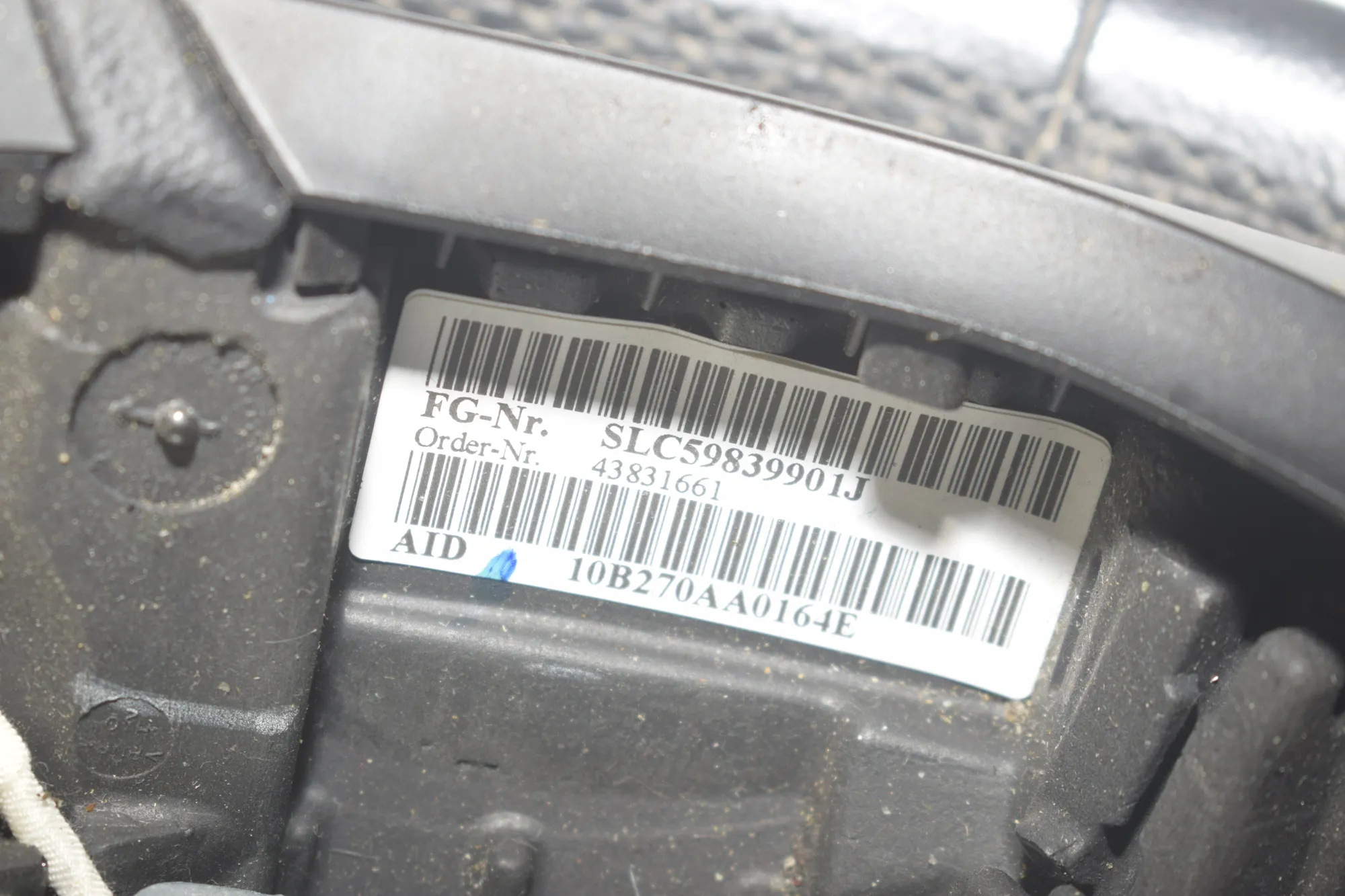 Steering Wheel – OEM 5983990 · BMW 5 Touring (F11) 525 d 2010 – 6