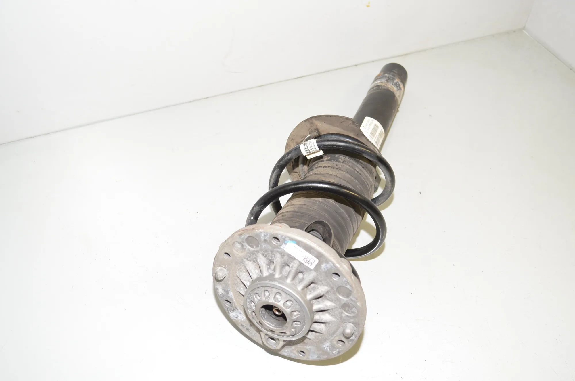 Front Left Shock Absorber – OEM 6883327 · BMW 4 Gran Coupe (F36) 430 d 2017 – 3