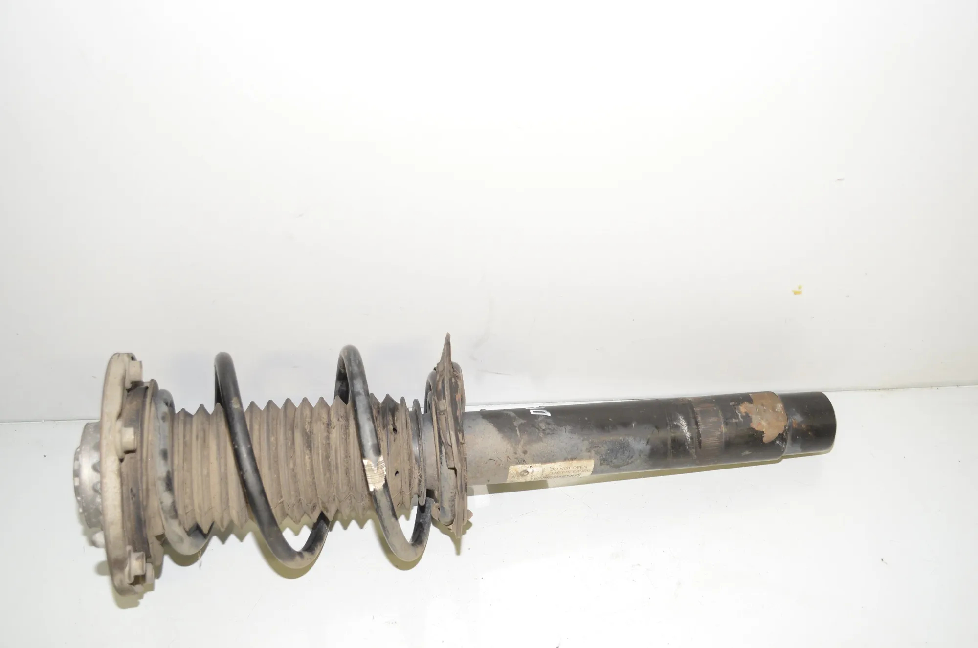 Front Right Shock Absorber – OEM 6883327 · BMW 4 Gran Coupe (F36) 430 d 2017 – 3