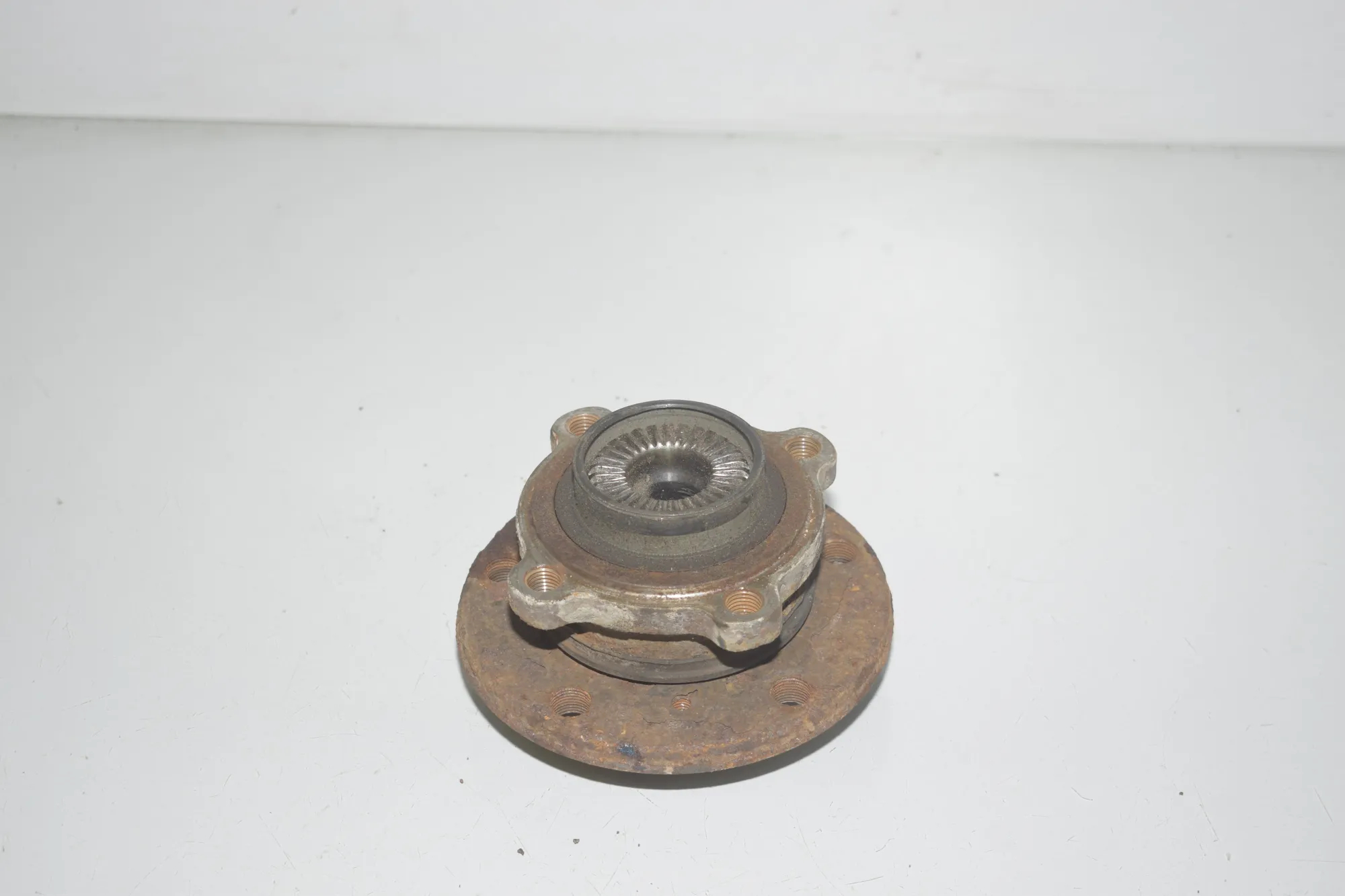 Front Right Wheel Bearing – OEM 6876844 · BMW 4 Coupe (F32, F82) 428 i xDrive 2016 – 3