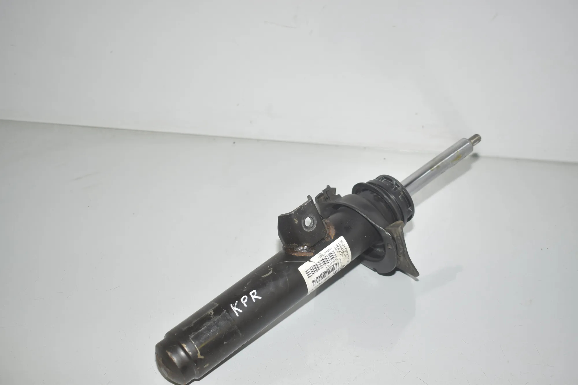 Front Left Shock Absorber – OEM 6873757 · BMW 4 Coupe (F32, F82) 428 i xDrive 2016 – 2