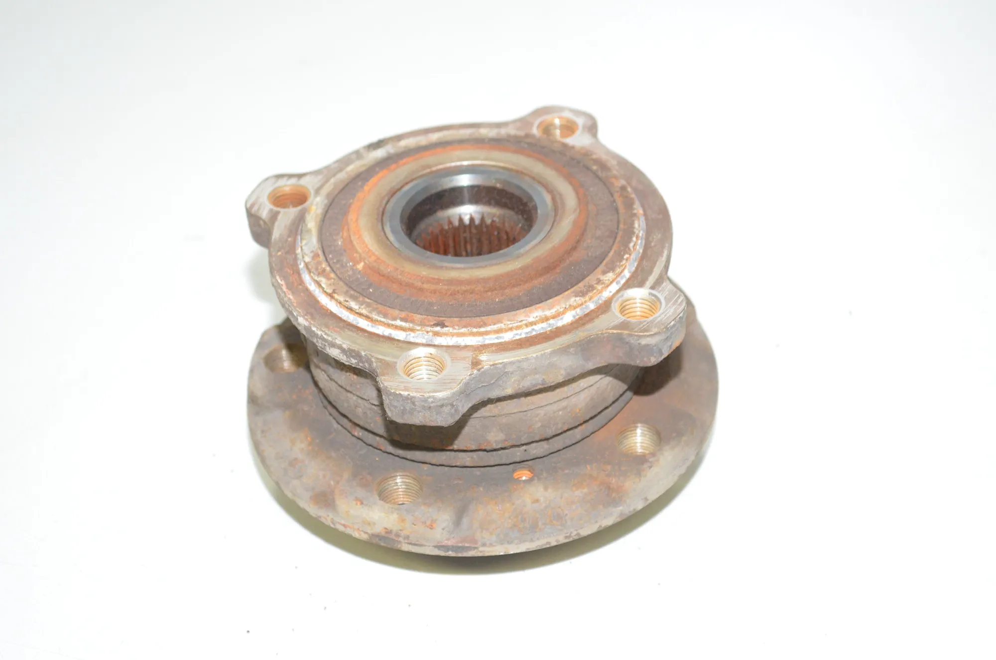 Front Right Wheel Bearing – OEM 6882263 · BMW X6 (F16, F86) M 50 d 2016 – 4