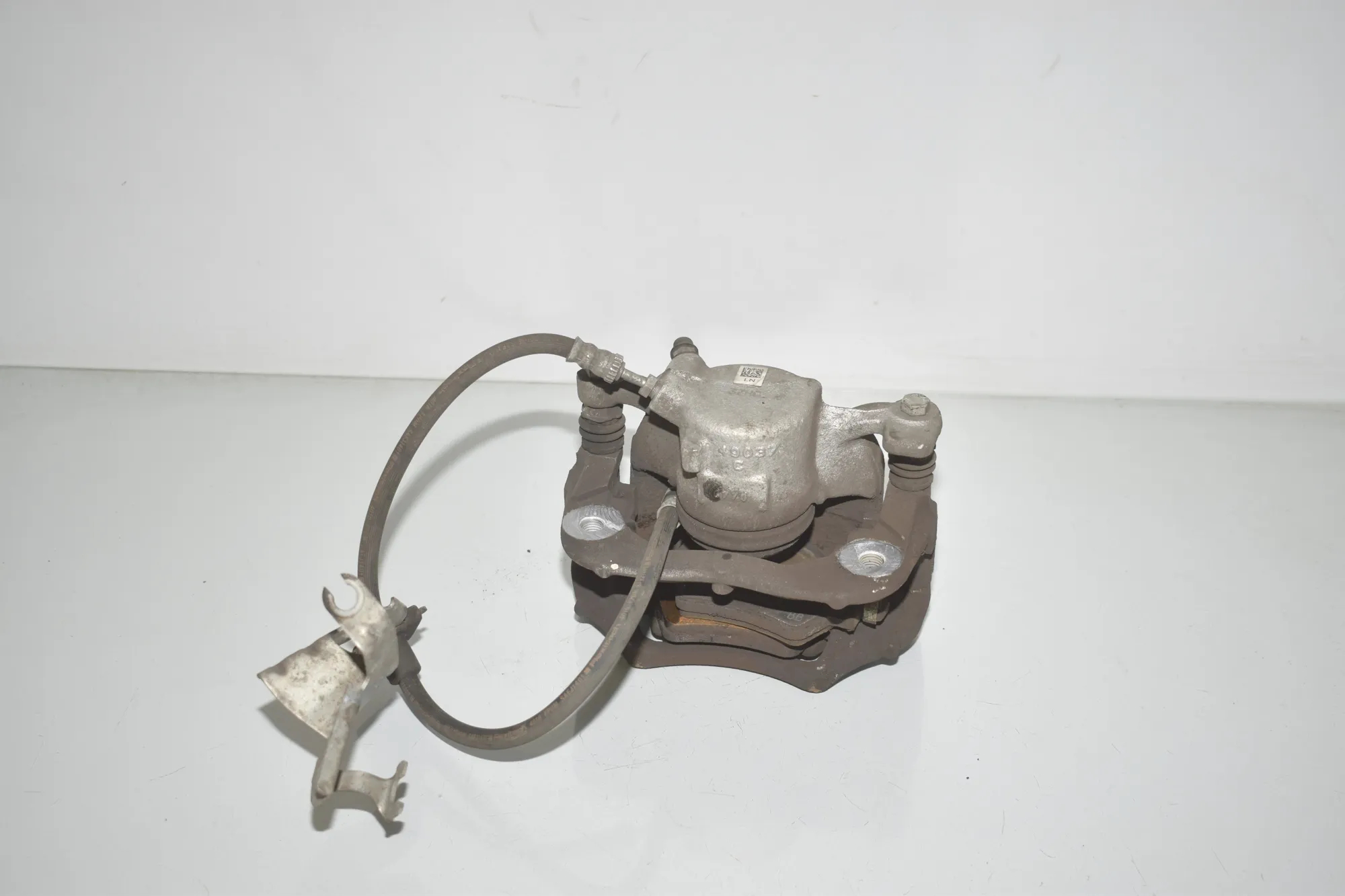 Front Right Brake Caliper – OEM 6860265 · BMW 3 Touring (G21) (2019 - -) 320 d 2020 – 3