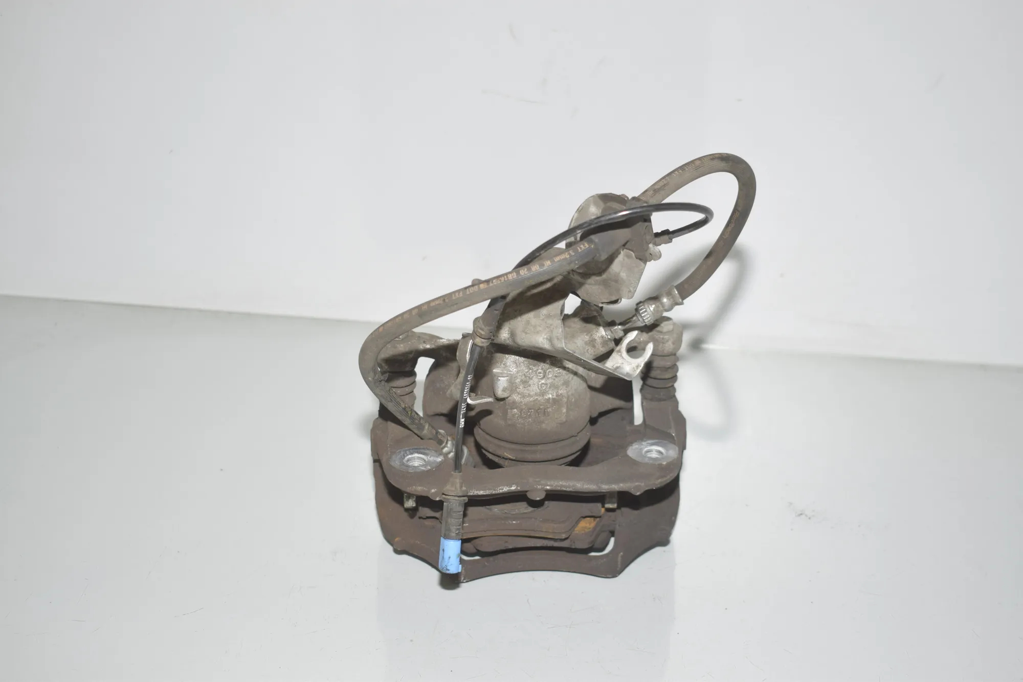 Front Left Brake Caliper – OEM 6869108 · BMW 3 Touring (G21) (2019 - -) 320 d 2020 – 3