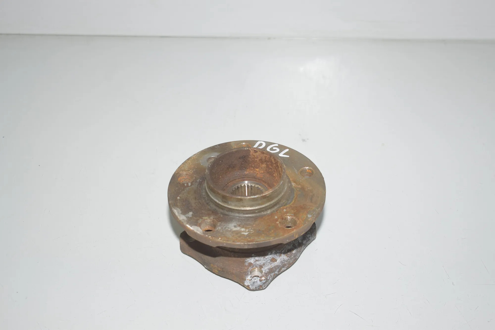 Rear Right Wheel Bearing – OEM 6867806 · BMW 5 Touring (F11) 530 d 2013 – 2