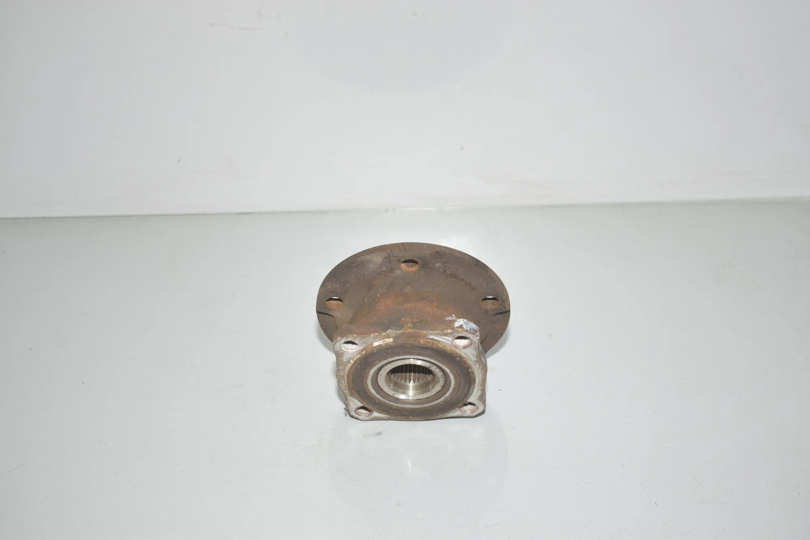 Rear Right Wheel Bearing – OEM 6867806 · BMW 5 Touring (F11) 530 d 2013 – 3