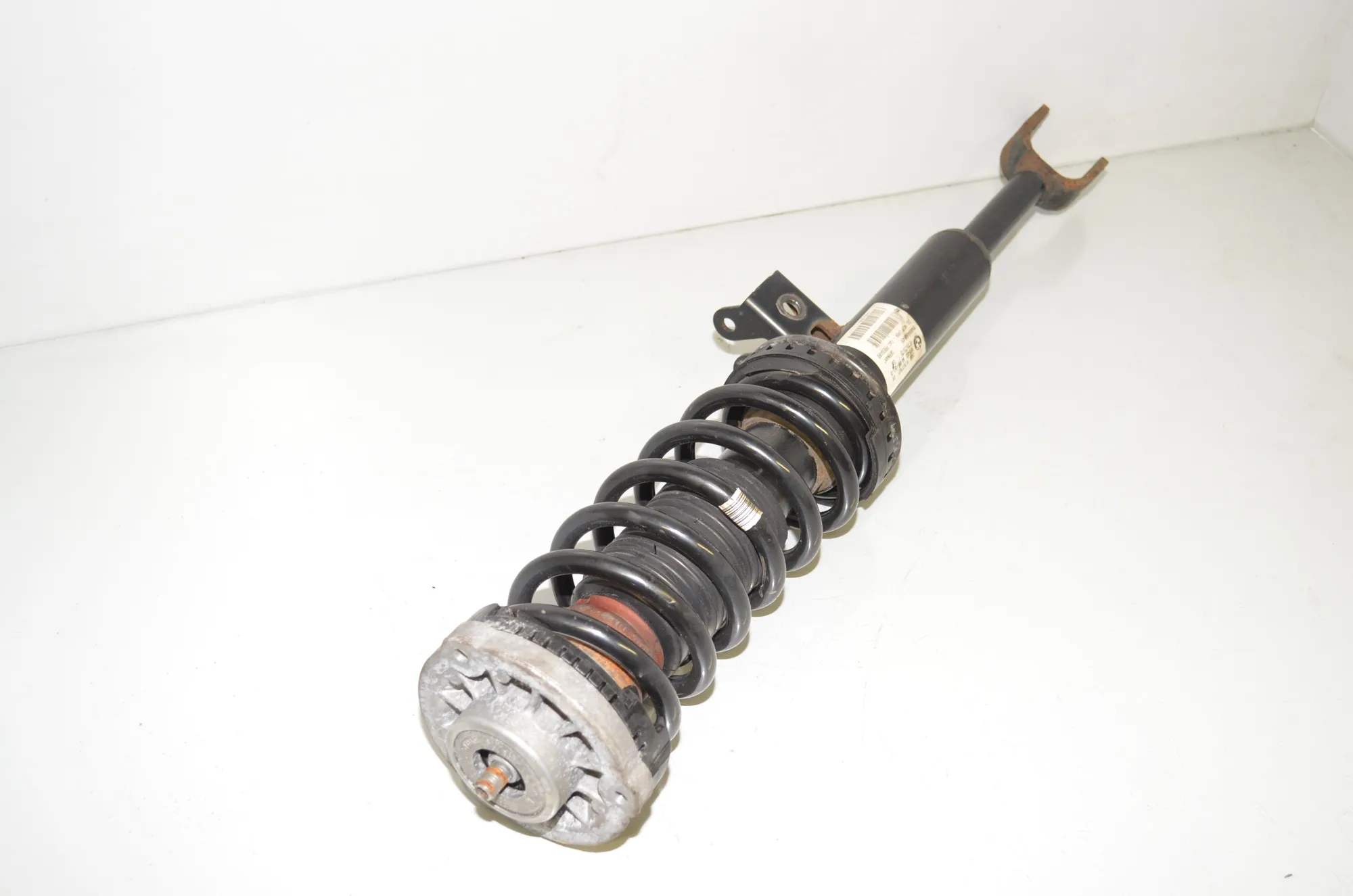 Front Left Shock Absorber – OEM 6797767 · BMW 5 Touring (F11) 525 d 2011 – 2